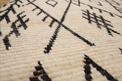 5x7 Hand Knotted Afghan Moroccan 100% Wool Modern and Contemporary Oriental Rug in Ivory and Black Colors