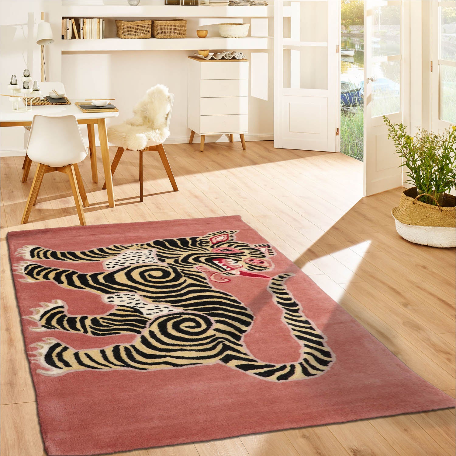 3 x 5  Blush Gold Black Color Hand Tufted All-Over 100% Wool Novelty/ Animal Oriental Rug