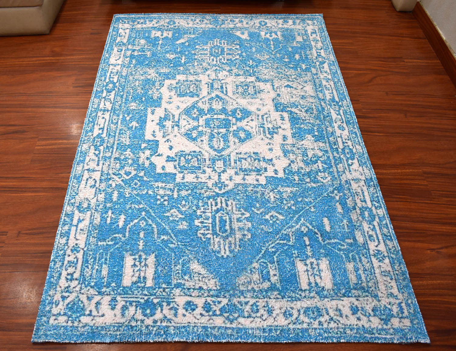 Multi Size Blue White Color Hand Woven Oriental Polyester Modern Oriental Rug
