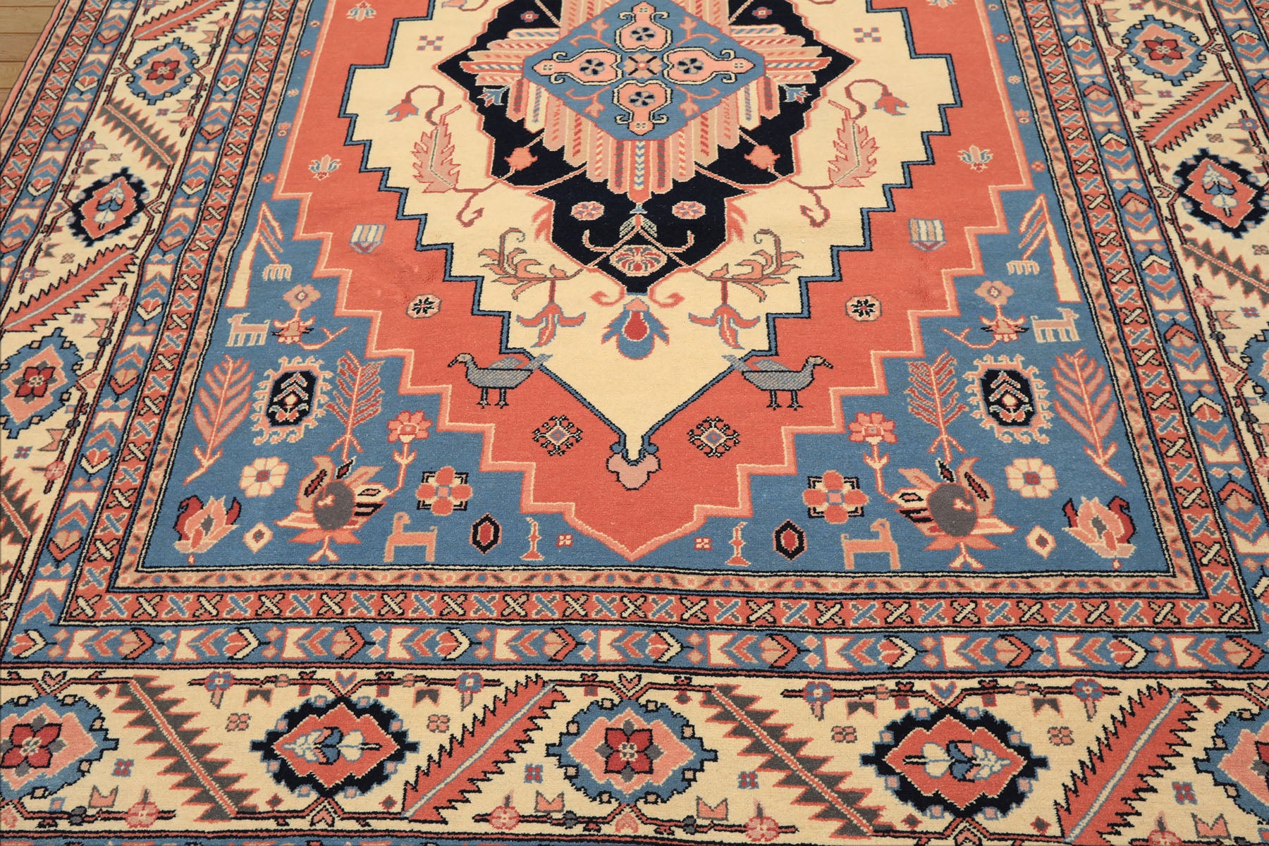 8x10 Salmon, Ivory, Blush Color Hand Knotted Heriz Wool Traditional/ Medallion Oriental Rug