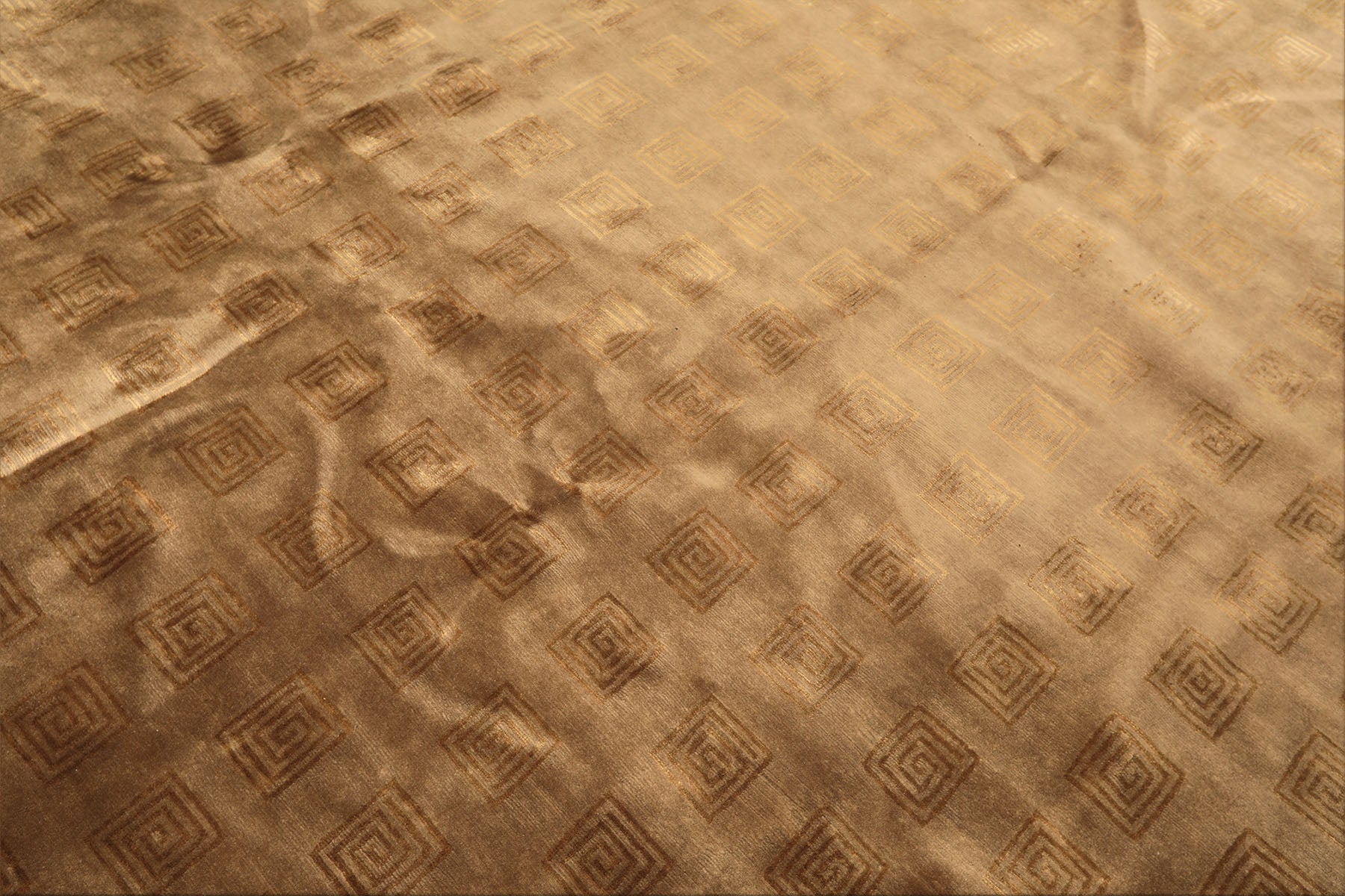 Round Tan, Gold, Color Hand Knotted Tibetan New Zealand Wool Transitional Oriental Rug