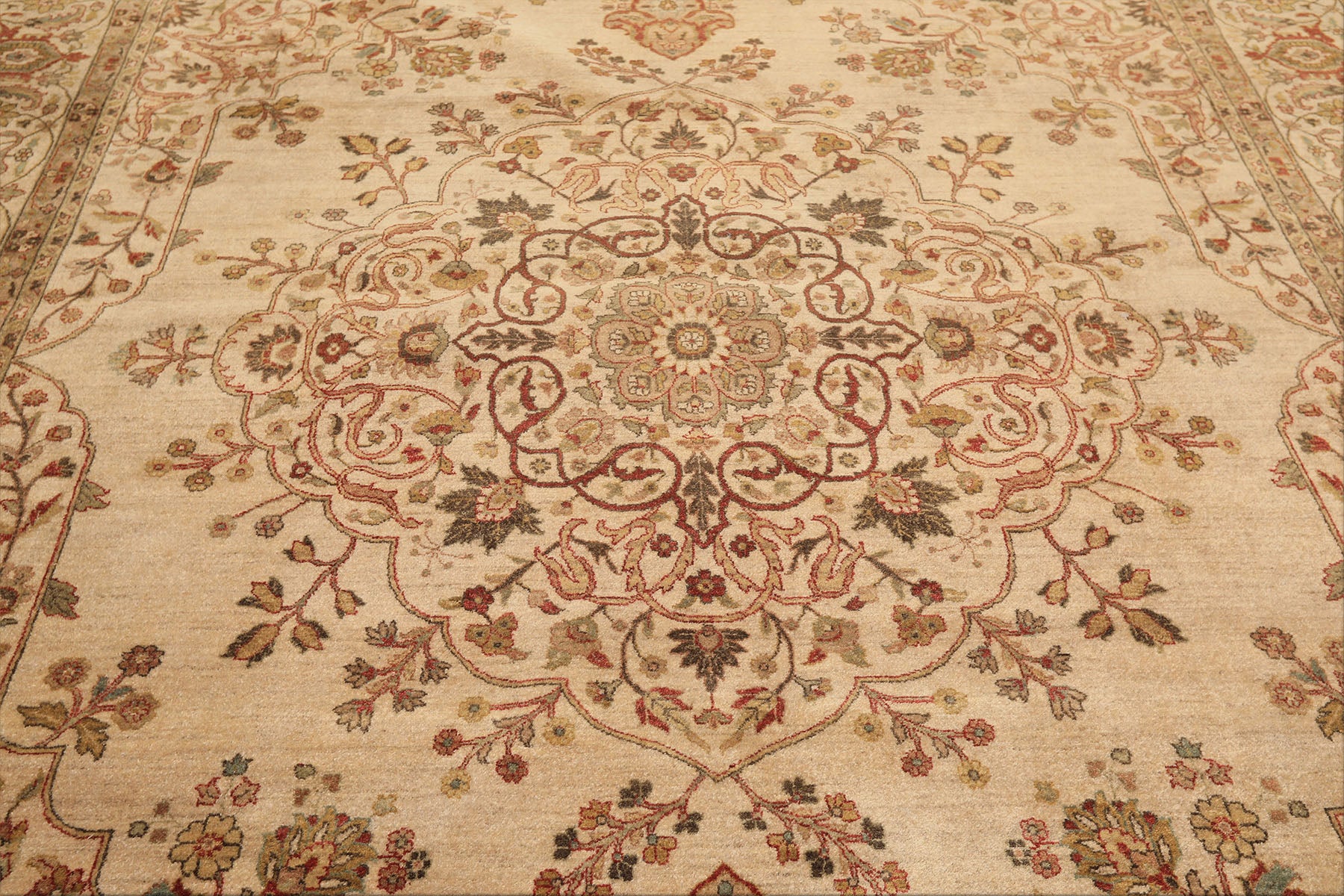 8x10 Beige, Moss, Rust Color Hand Knotted Agra Wool Traditional Oriental Rug