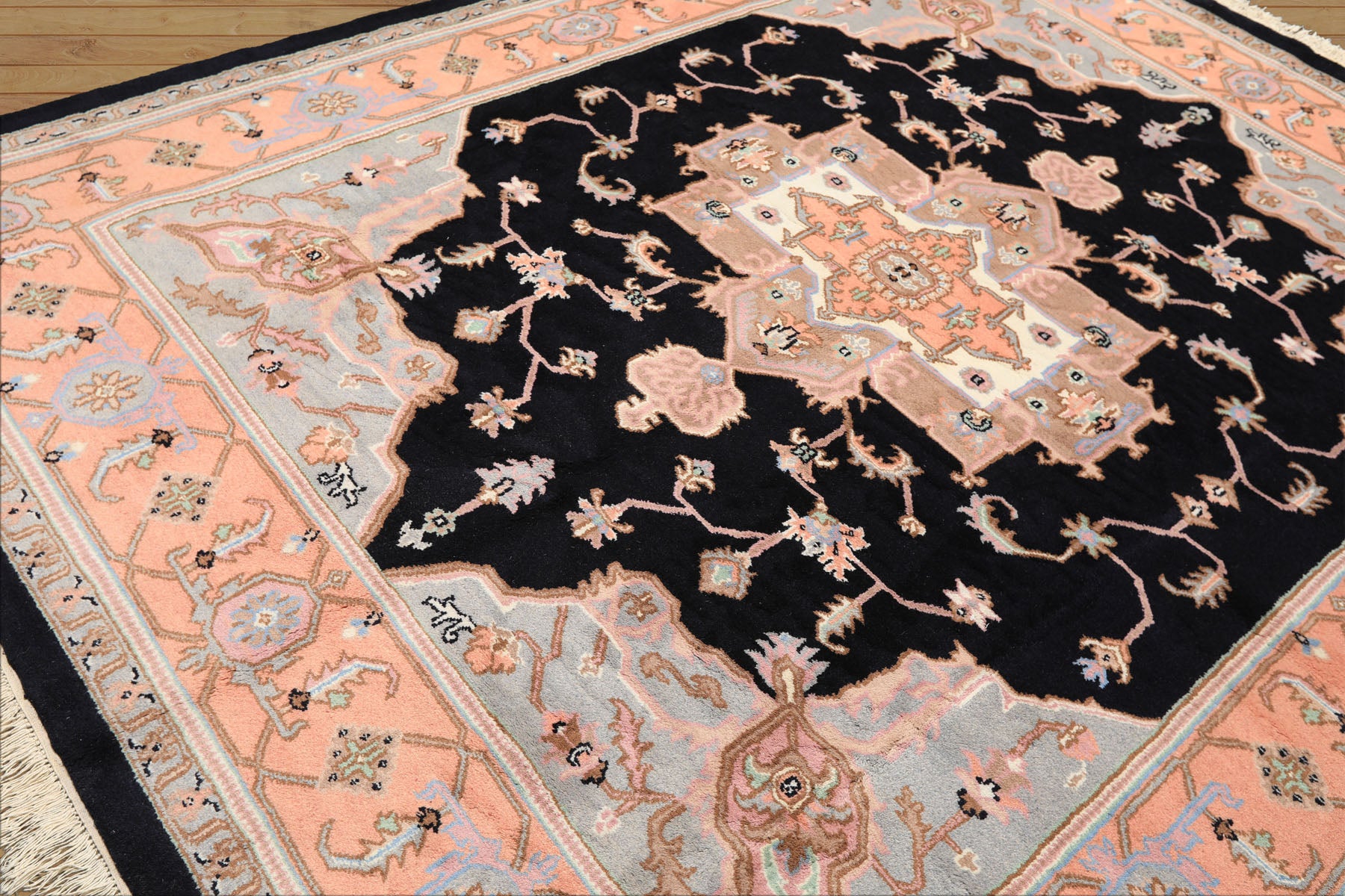 8x10 Black, Peach, Ivory Color Hand Knotted Heriz Wool Traditional Oriental Rug
