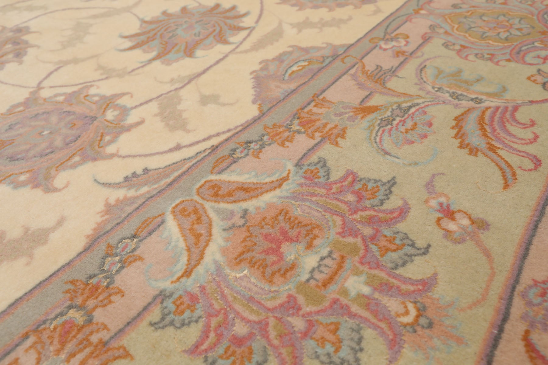 9x12 Ivory, Mint, Blue Color Hand Knotted All-Over 100% Wool Traditional-Persian/Oriental Oriental Rug