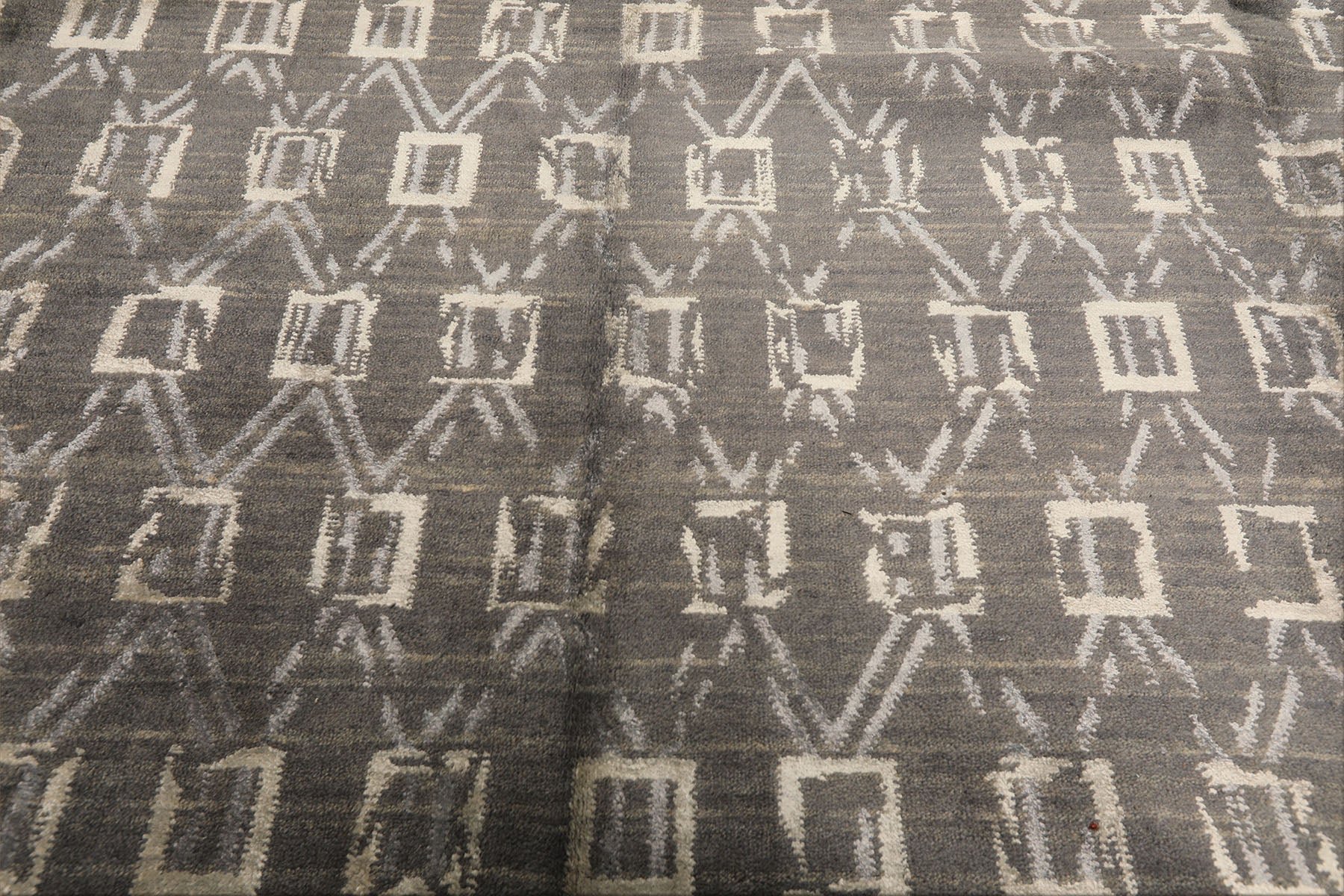 8x10 Tone on Tone Gray, , Color Hand Loomed Indo Tibetan Wool & Bamboo Silk Modern & Contemporay Oriental Rug