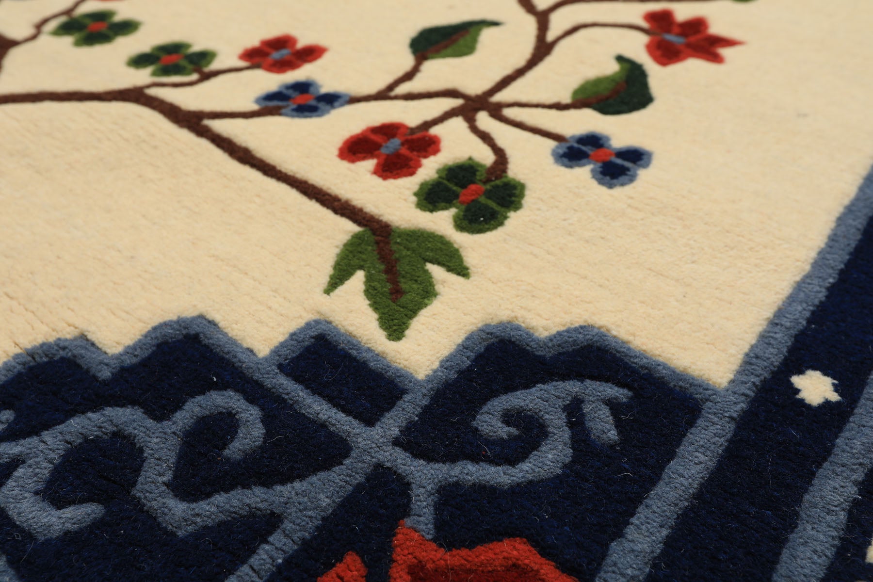 4x6 Ivory, Navy, Green Color Hand Knotted Tibetan Art Deco Wool Traditional Oriental Rug