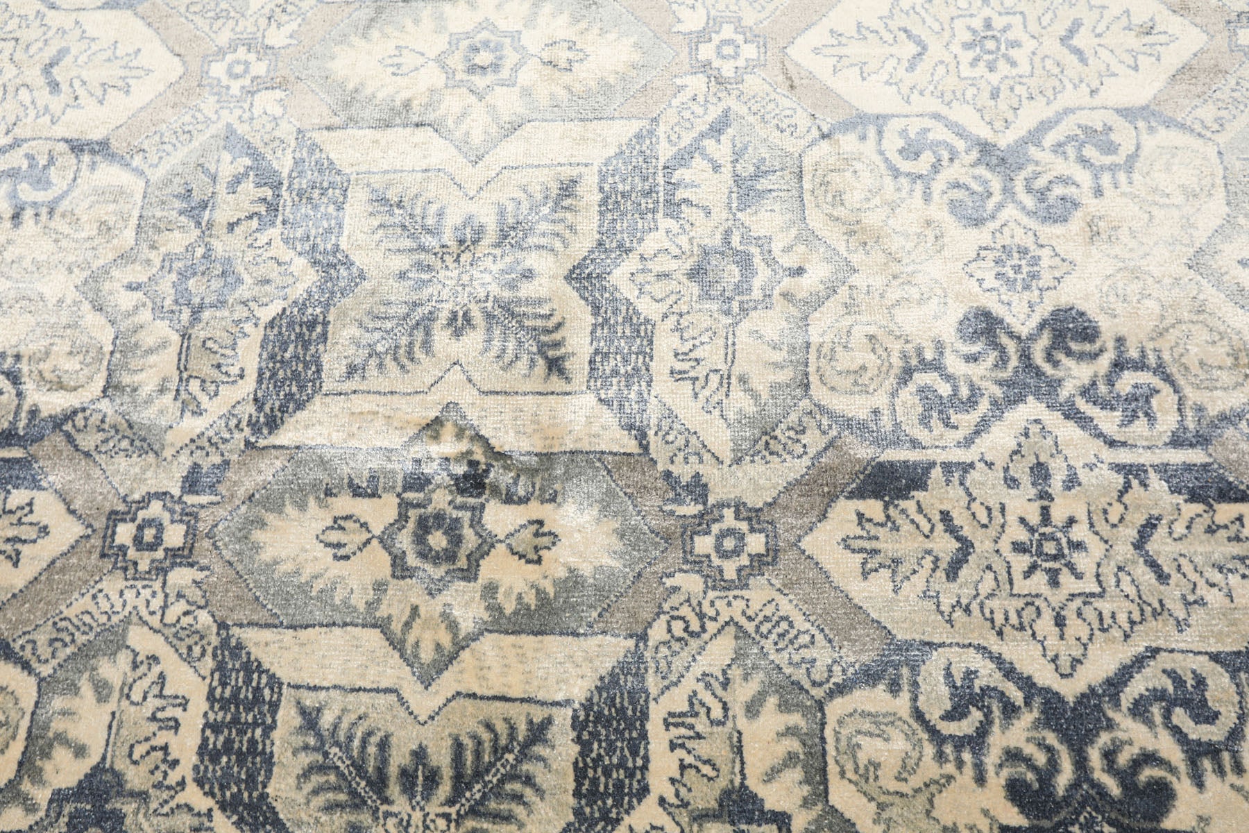 6x9 Ivory, Gray, Slate Color Hand Knotted Indo Tibetan 100% Bamboo Silk Transitional Oriental Rug