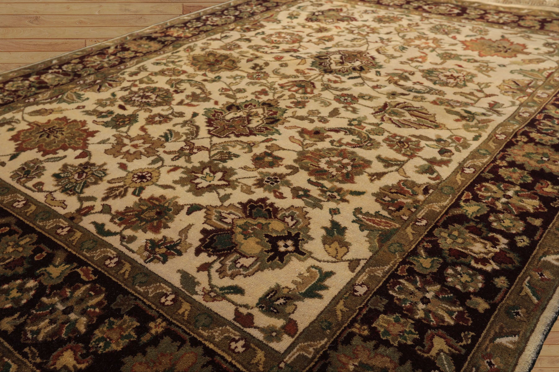 5x7 Beige, Maroon, Green Color Hand Knotted Agra Wool Traditional Oriental Rug