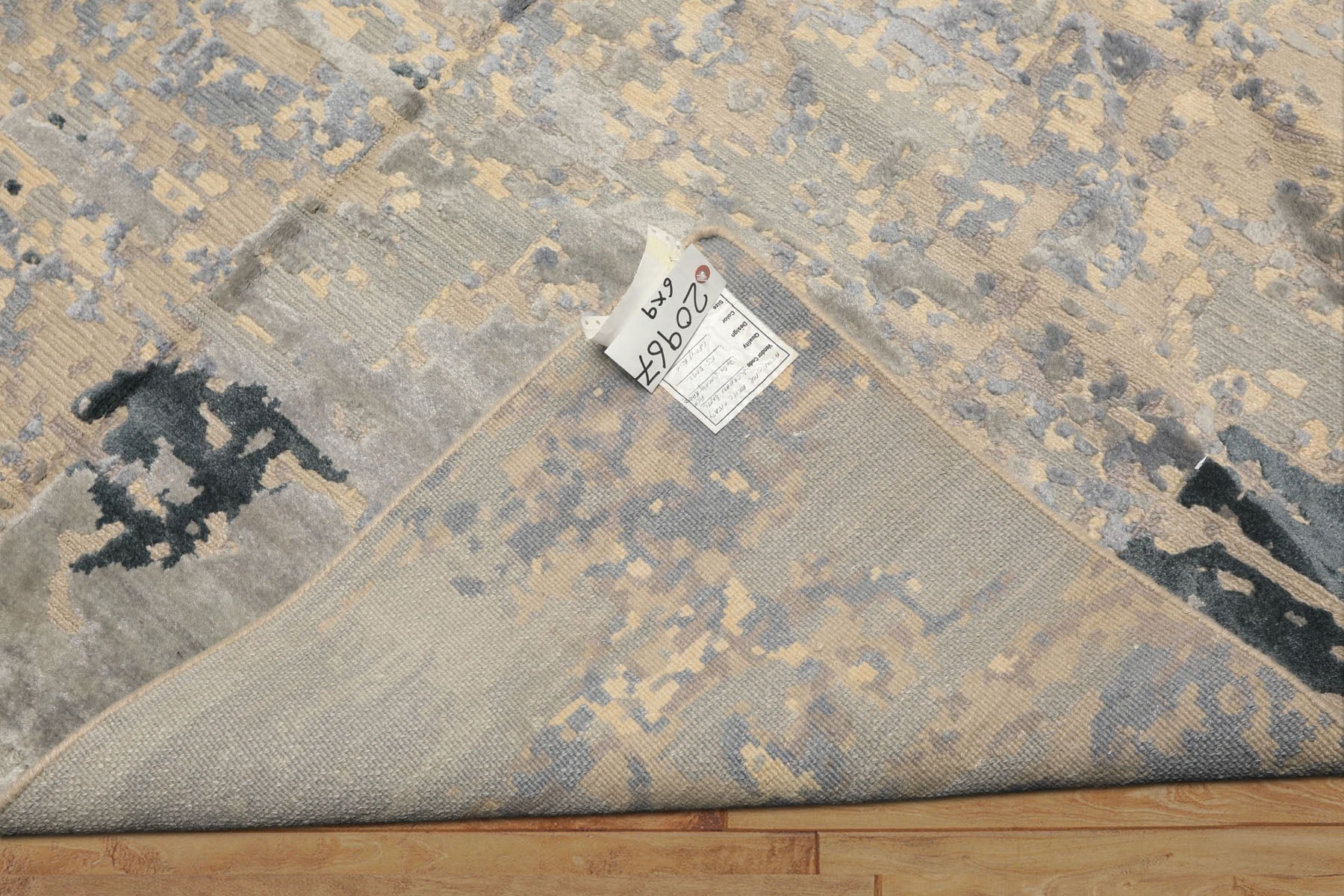 6x9 Beige, Gray, Blue Color Hand Knotted Sherpa Wool & Bamboo Silk Transitional Oriental Rug
