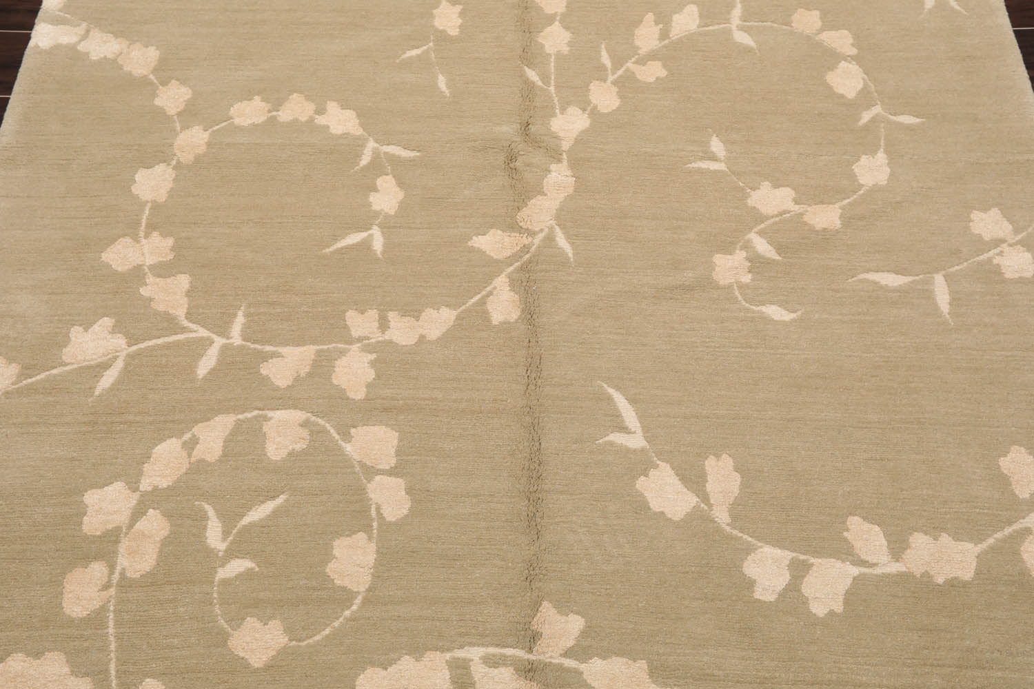 6x9 Gray, Beige, Color Hand Knotted All-Over Wool & Silk Transitional Oriental Rug