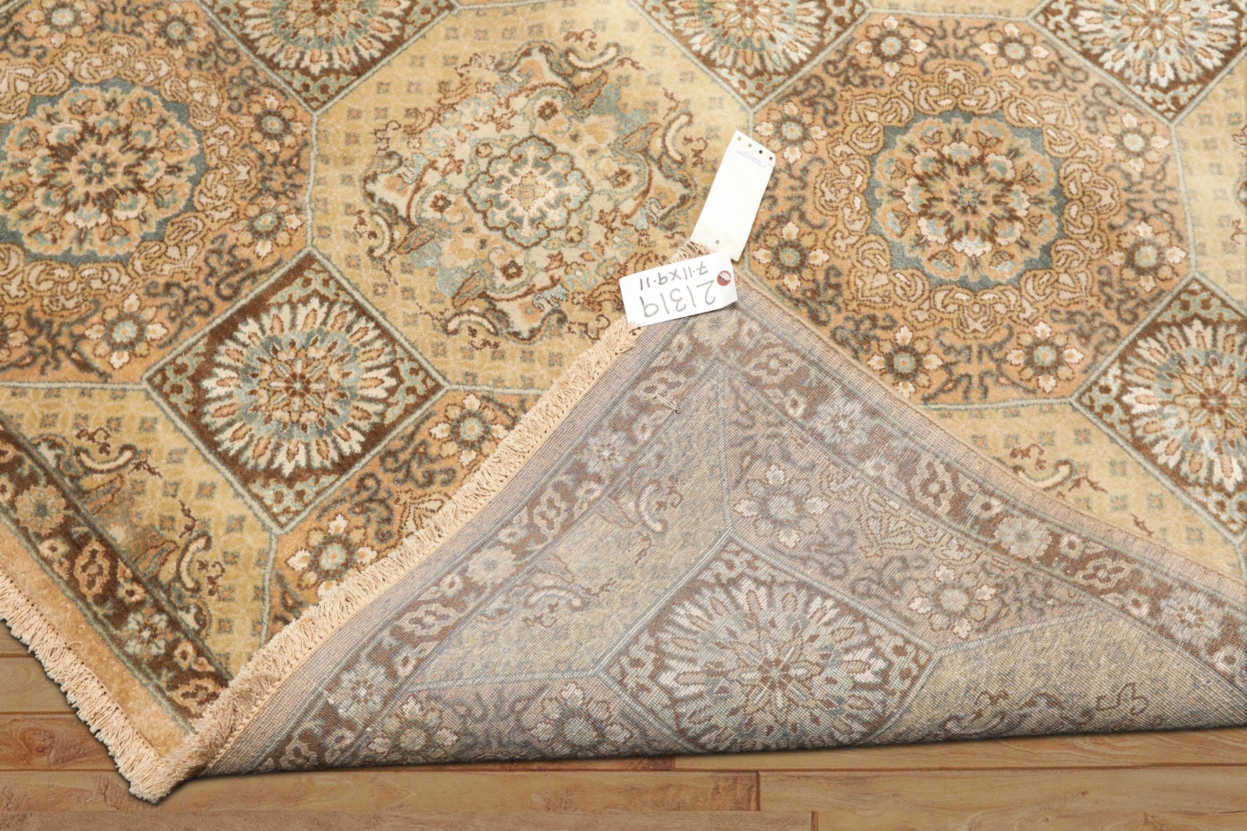 8x10 Beige, Tan, Turqoiuse Color Hand Knotted Bakhtiari Wool & Silk Transitional Oriental Rug