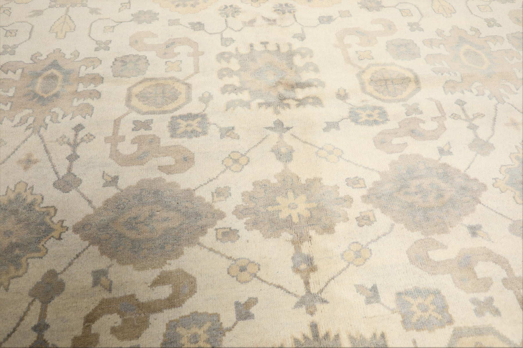 8x10 Ivory, Gray, Tan Color Hand Knotted Oushak Wool Traditional Oriental Rug