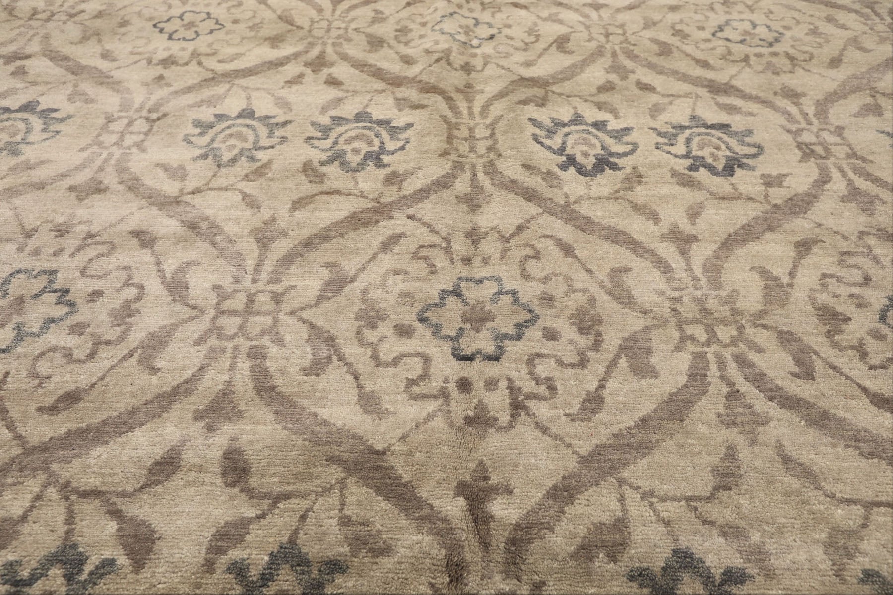 8x10 Beige, Gray, Taupe Color Hand Knotted Tibetan Wool Transitional Oriental Rug