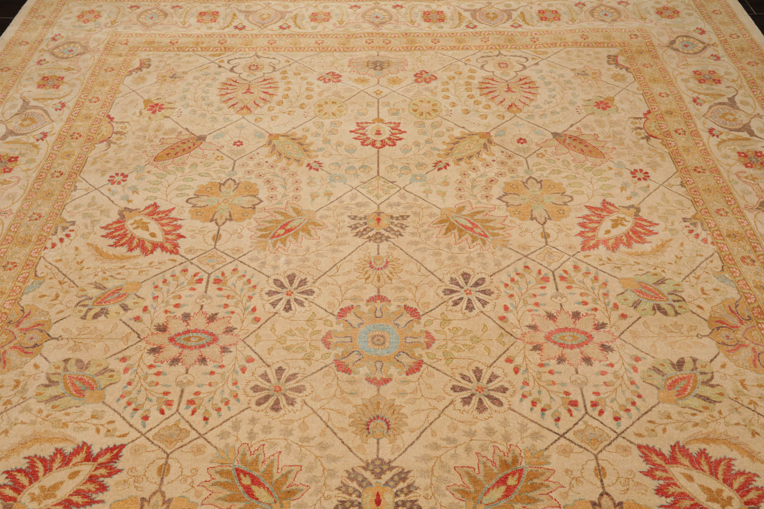 9x12 Beige, Gold, Tan Color Hand Knotted All-Over 100% Wool Traditional-Persian/Oriental Oriental Rug