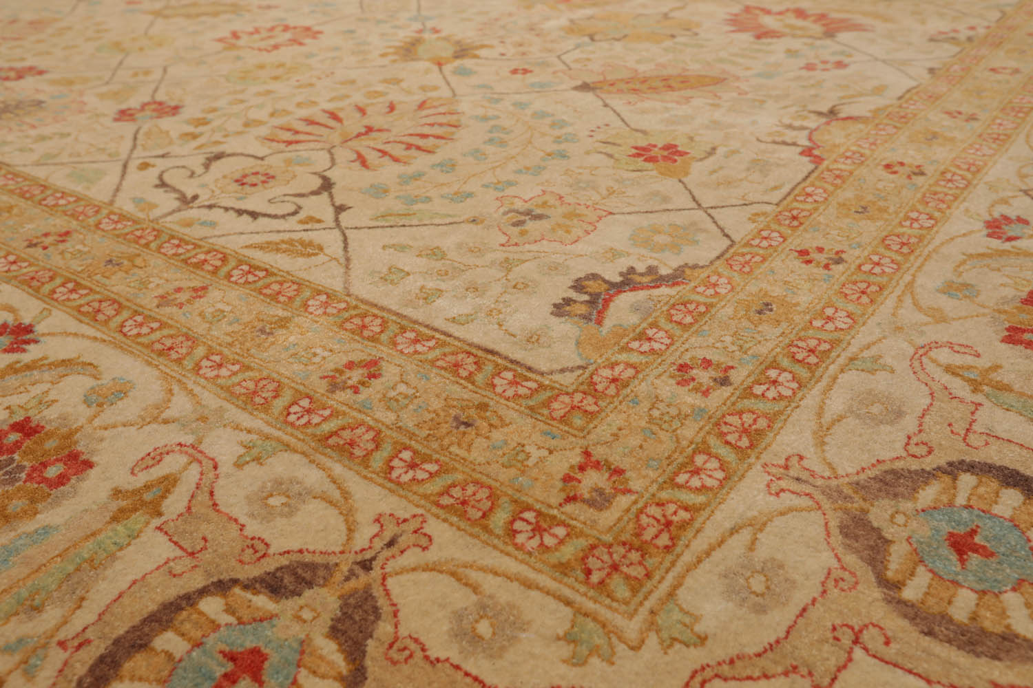 9x12 Beige, Gold, Tan Color Hand Knotted All-Over 100% Wool Traditional-Persian/Oriental Oriental Rug