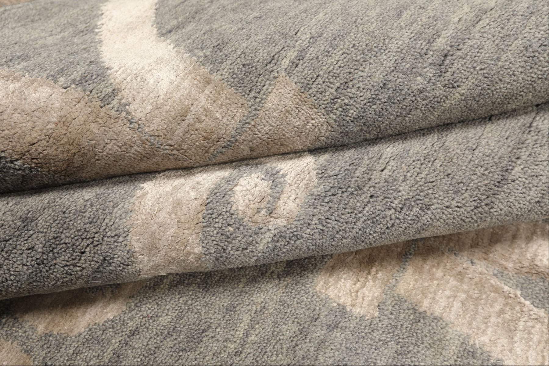 8x10 Slate, Beige, Color Hand Loomed Tibetan Wool & Bamboo Silk Transitional Oriental Rug