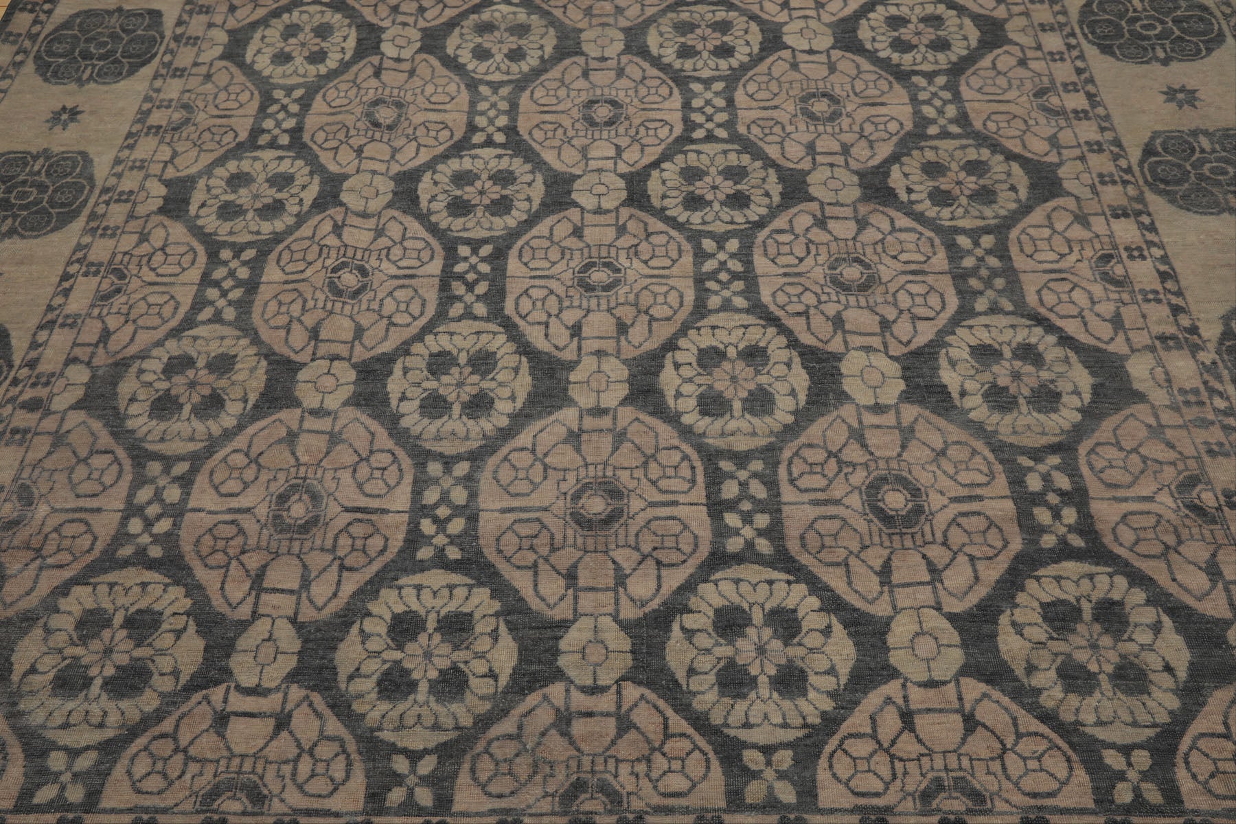 8x10 Gray, Beige, Blush Color Hand Knotted  Wool Transitional Oriental Rug