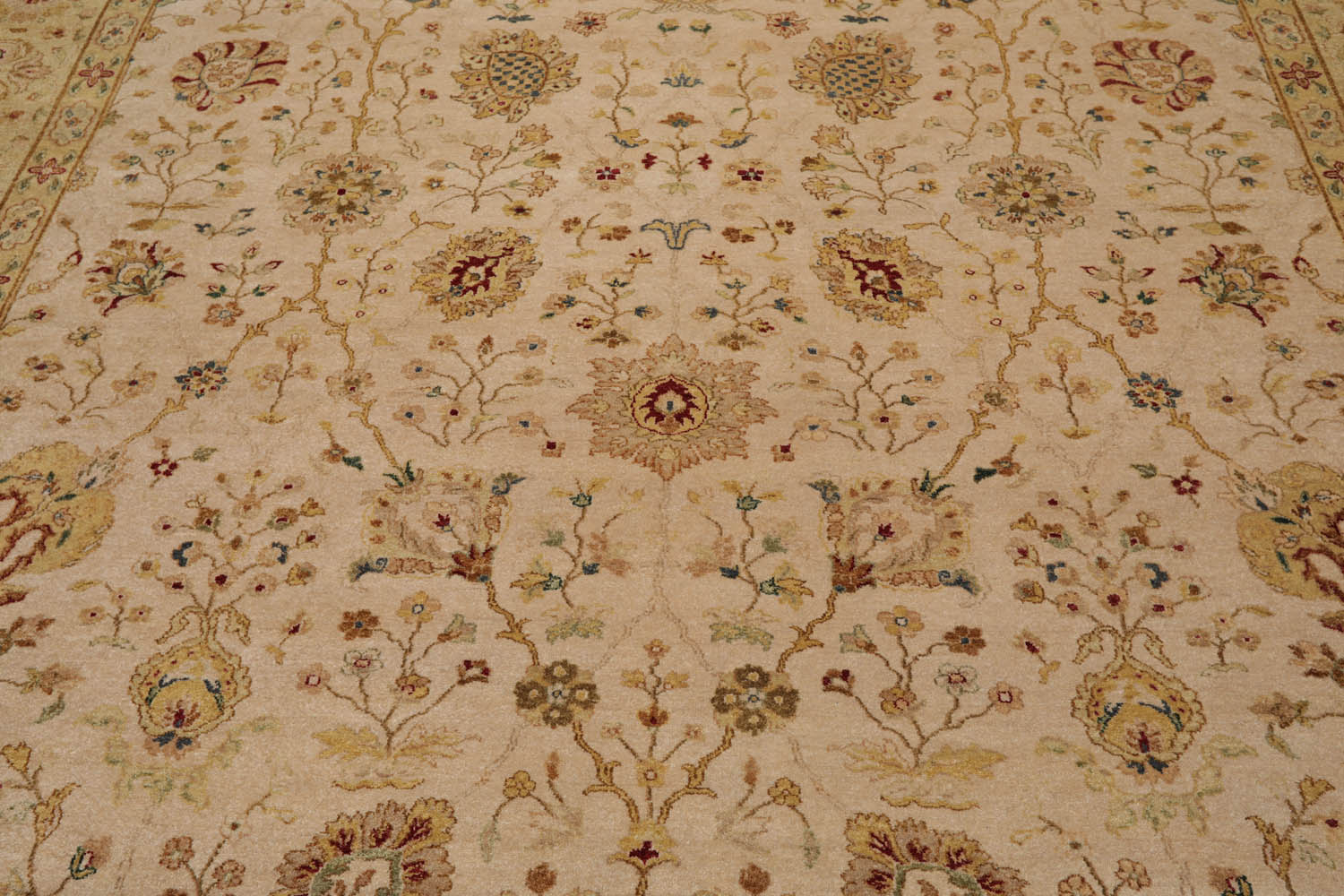 9x12 Beige, Pistacchio, Brown Color Hand Knotted All-Over 100% Wool Traditional Oriental Rug