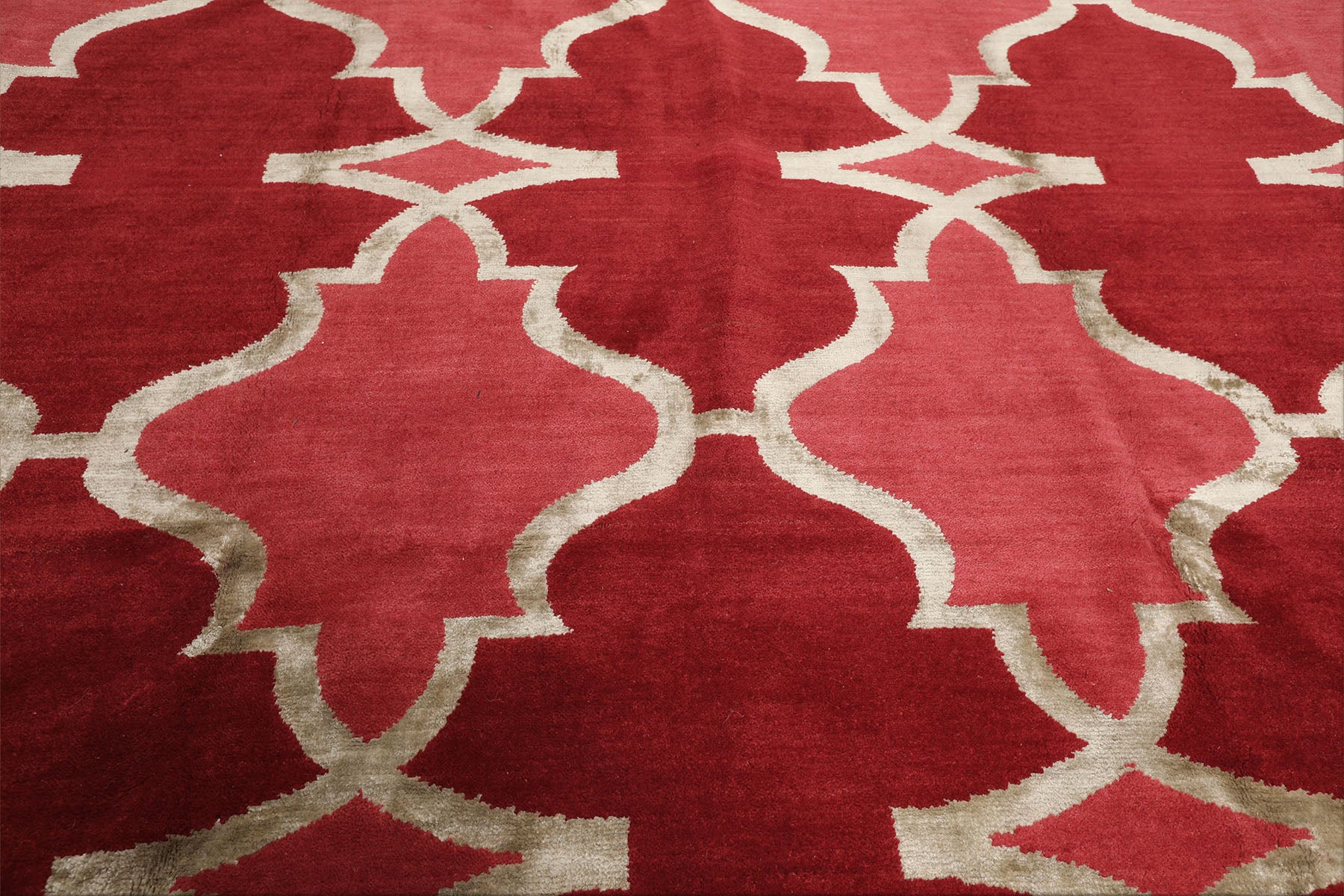 9x12 Red, Rose, Mint Color Hand Loomed Tibetan Wool Transitional Oriental Rug