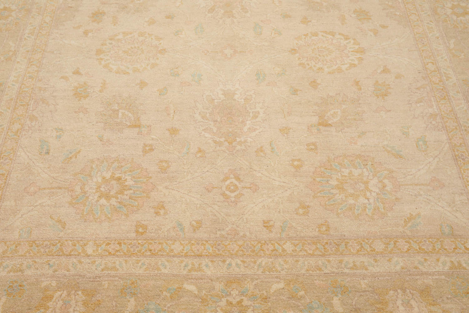 8x10 Muted Earth Tones, Beige, Gray Color Hand Knotted All-Over 100% Wool Traditional Oriental Rug