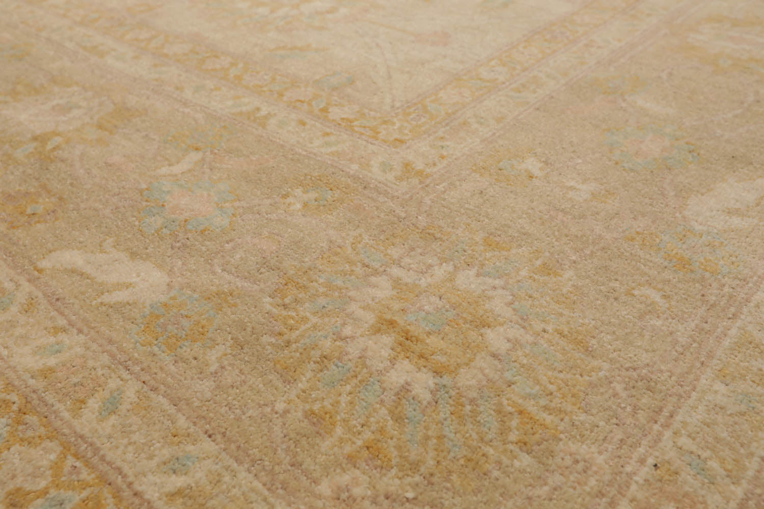 8x10 Muted Earth Tones, Beige, Gray Color Hand Knotted All-Over 100% Wool Traditional Oriental Rug