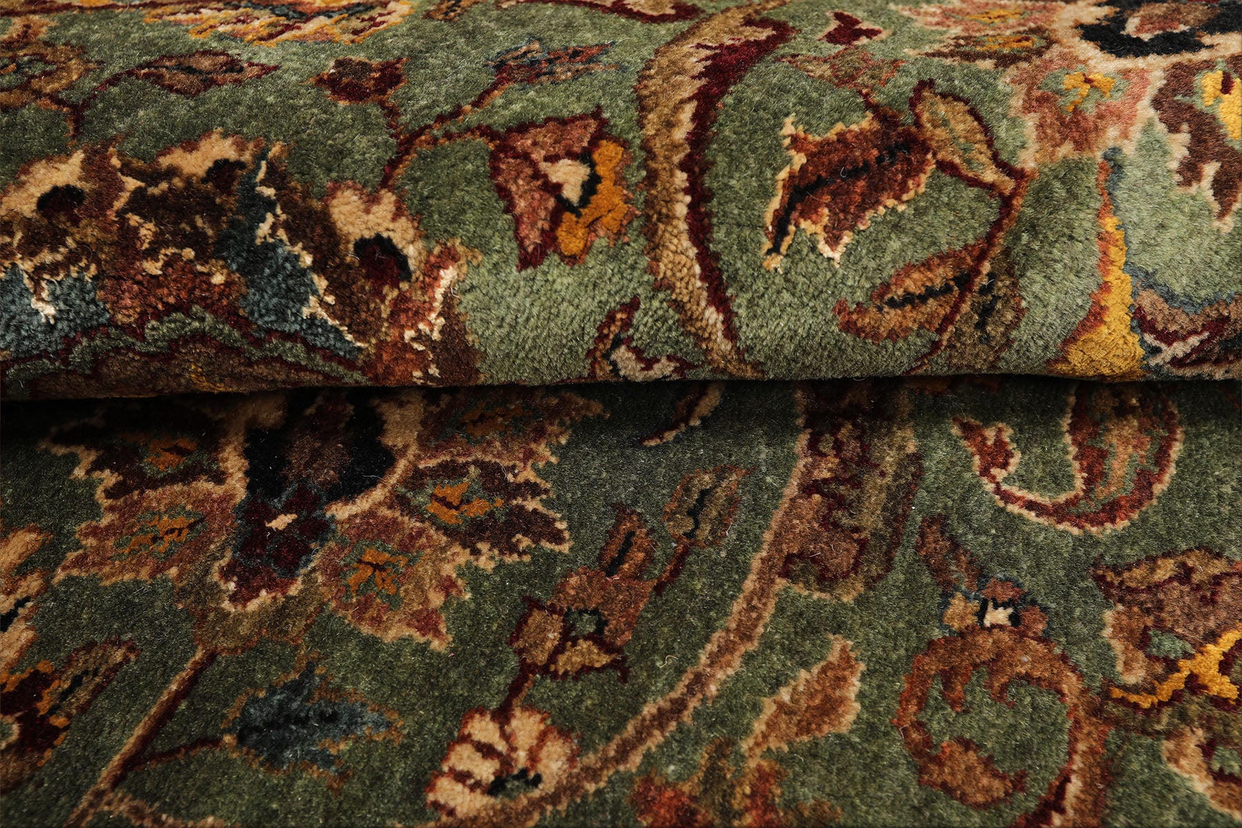 8 Round Sage, Beige, Maroon Color Hand Knotted Agra New Zealand Wool & Silk Traditional Oriental Rug