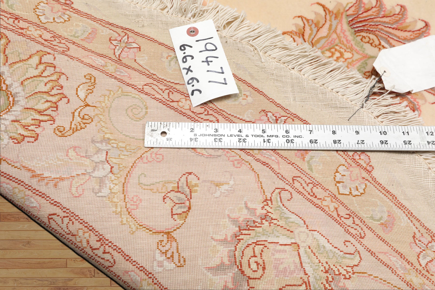 Round Ivory, Rose, Beige Color Hand Knotted Tabriz Round Wool & Silk Traditional Oriental Rug