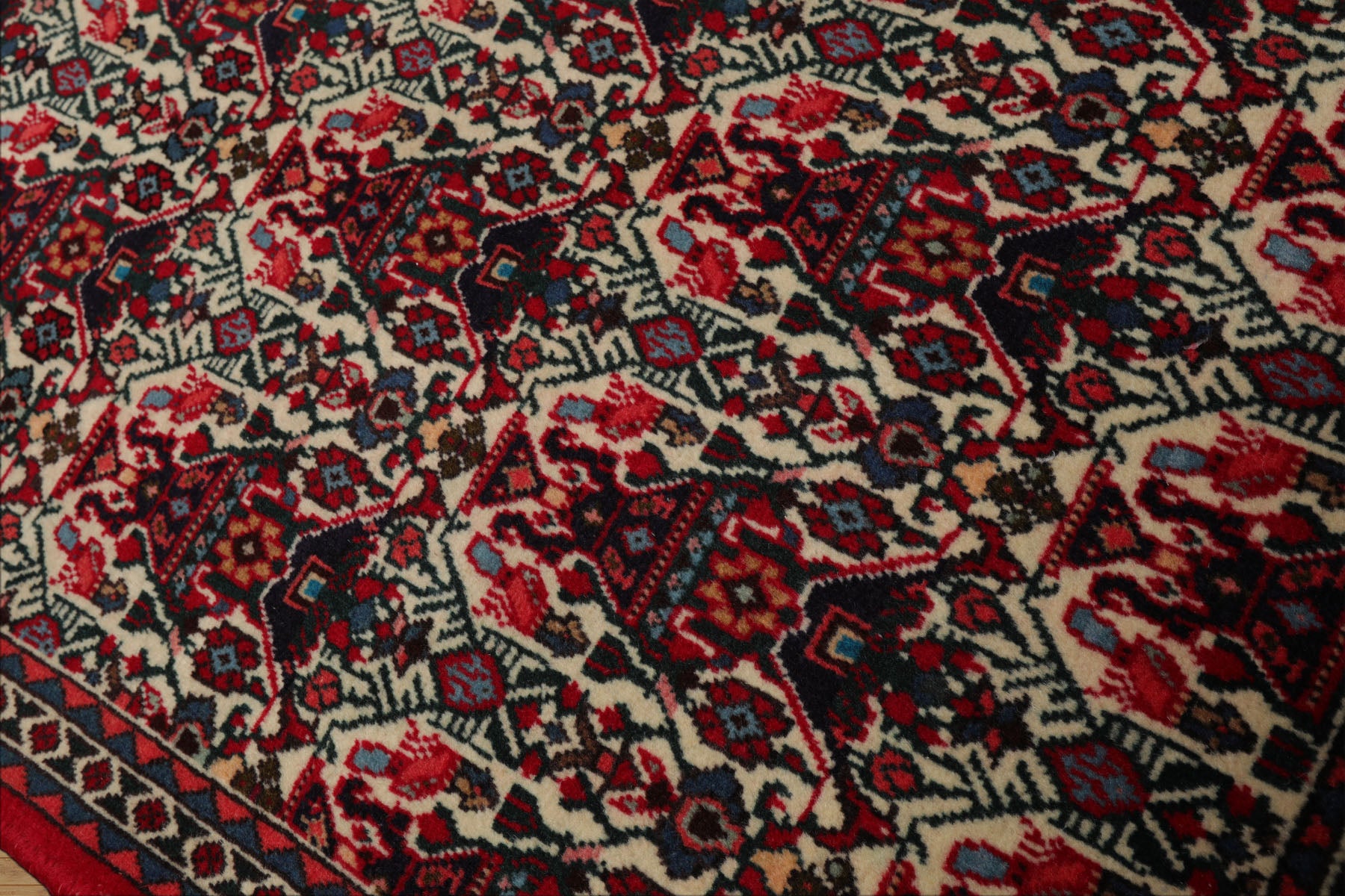 2x3 Ivory, Red, Black Color Hand Knotted Abadeh Wool Traditional Oriental Rug