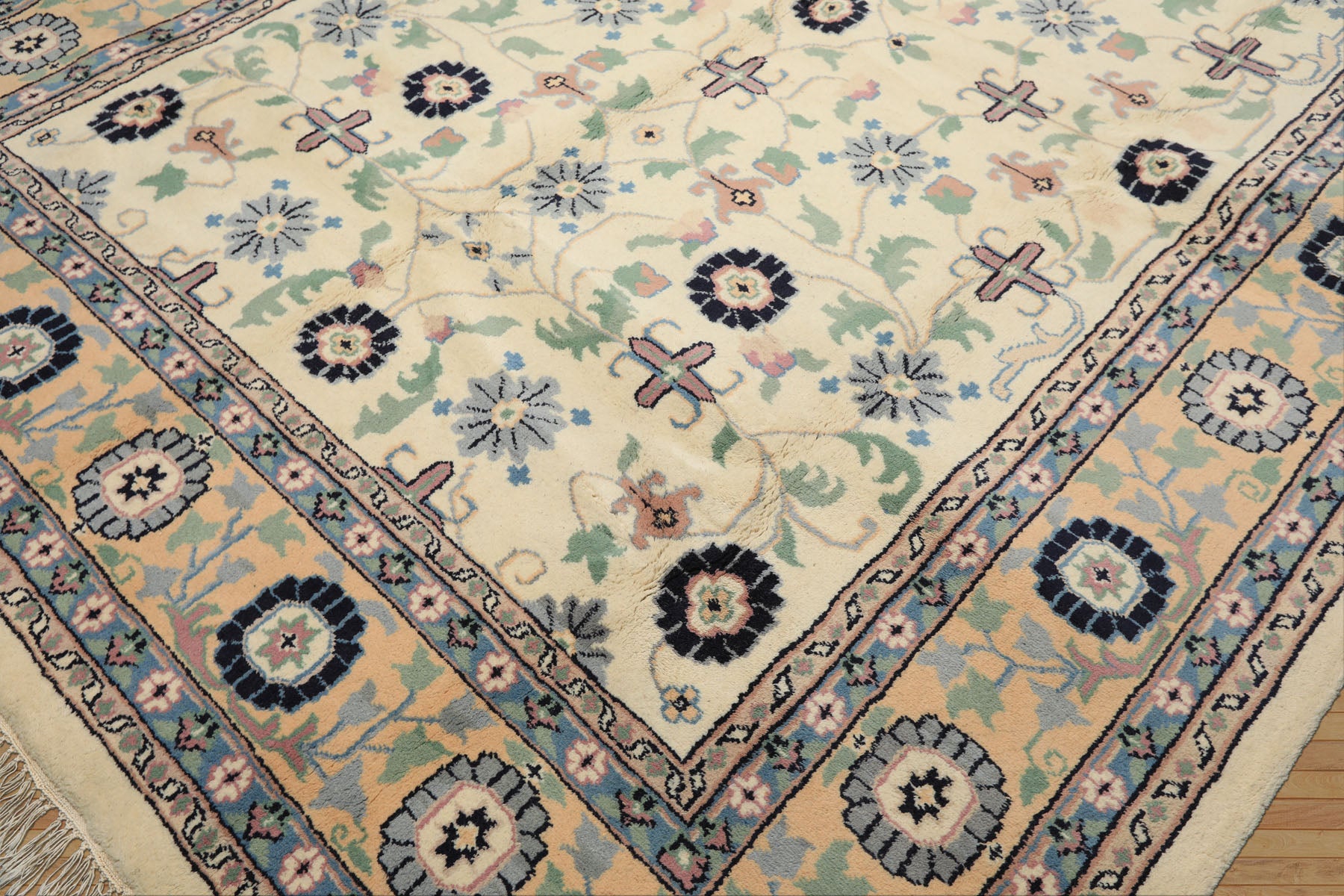 8x11 Ivory, Peach, Blue Color Hand Knotted Indo Kashan Wool Traditional Oriental Rug