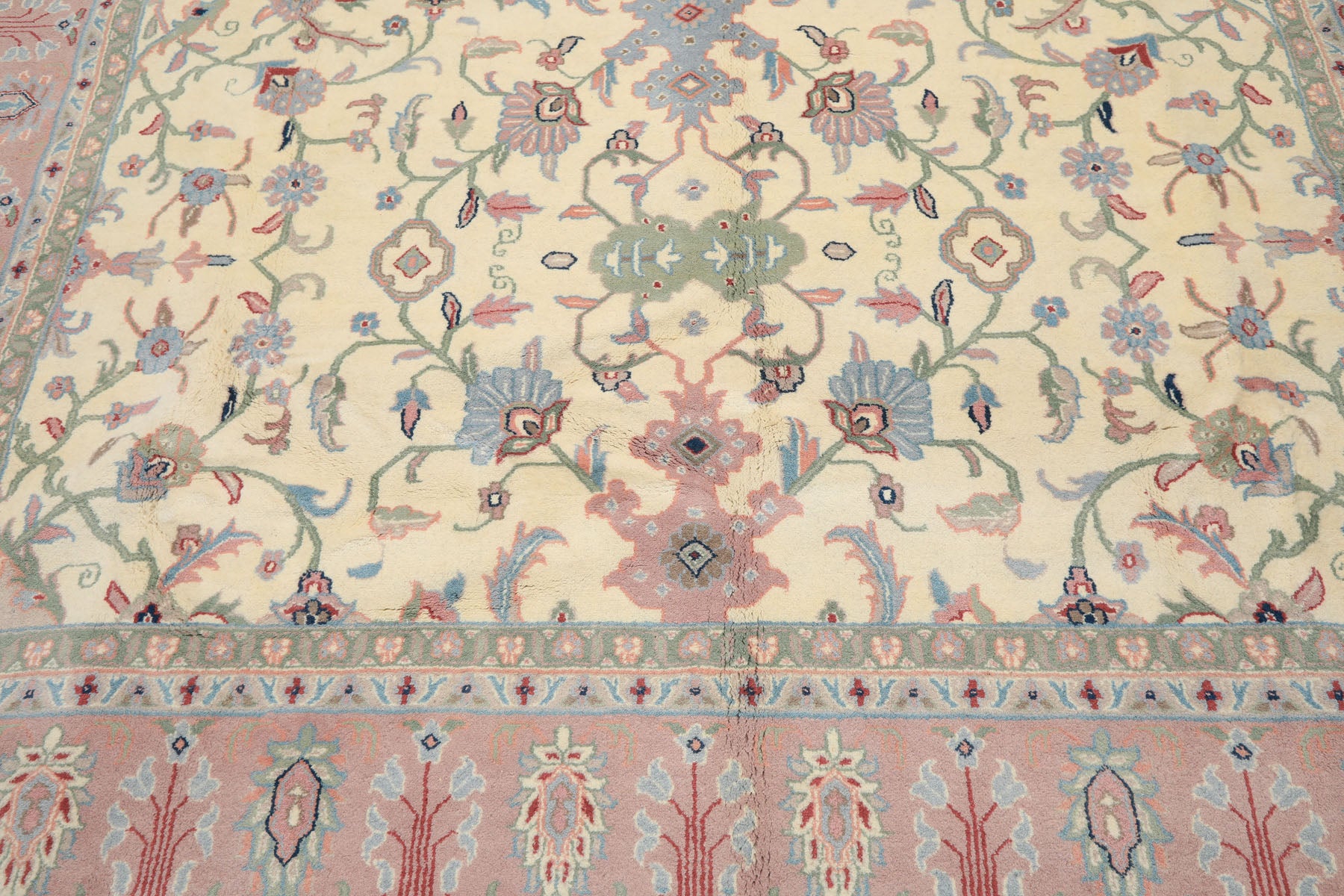 9x12 Ivory, Blush, Sage Color Hand Knotted Indo Kashan Wool Traditional Oriental Rug