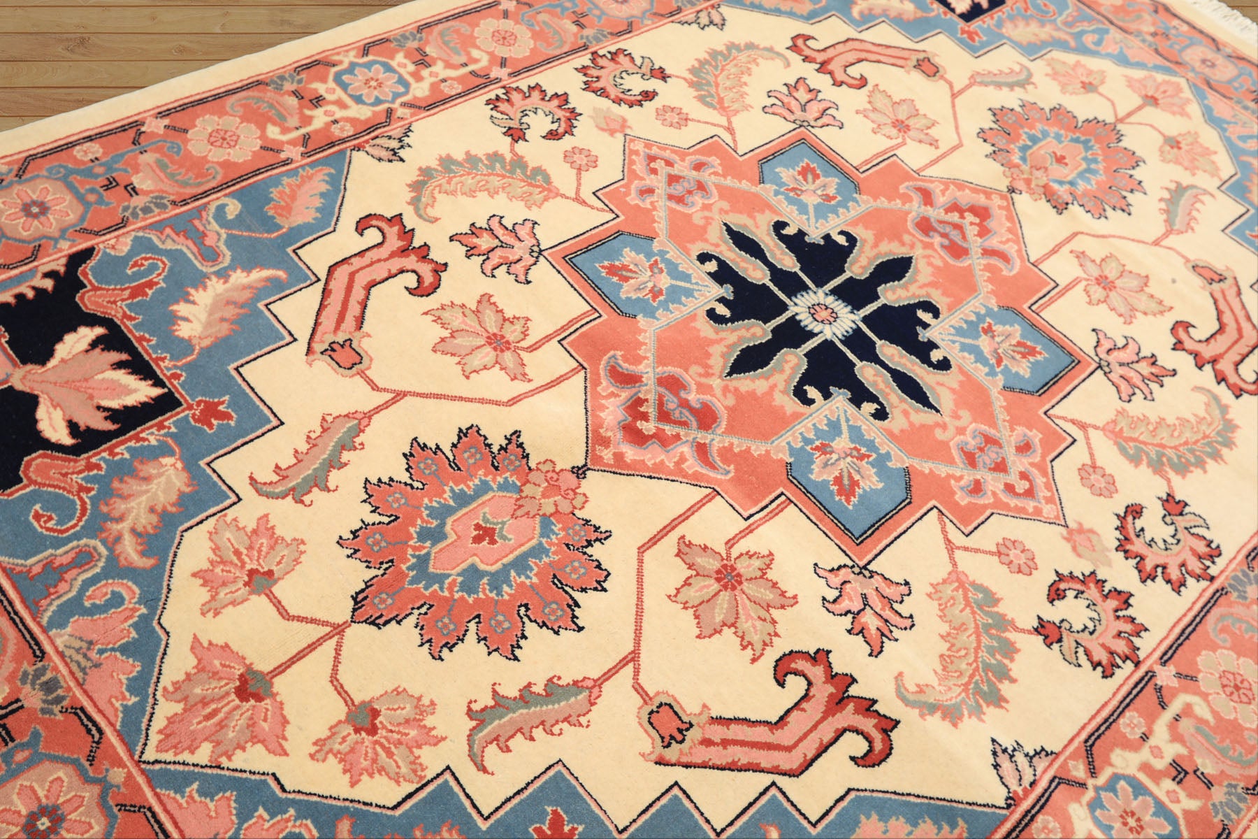 6x9 Ivory, Rose, Navy Color Hand Knotted Romanian Serapi Wool Traditional Oriental Rug
