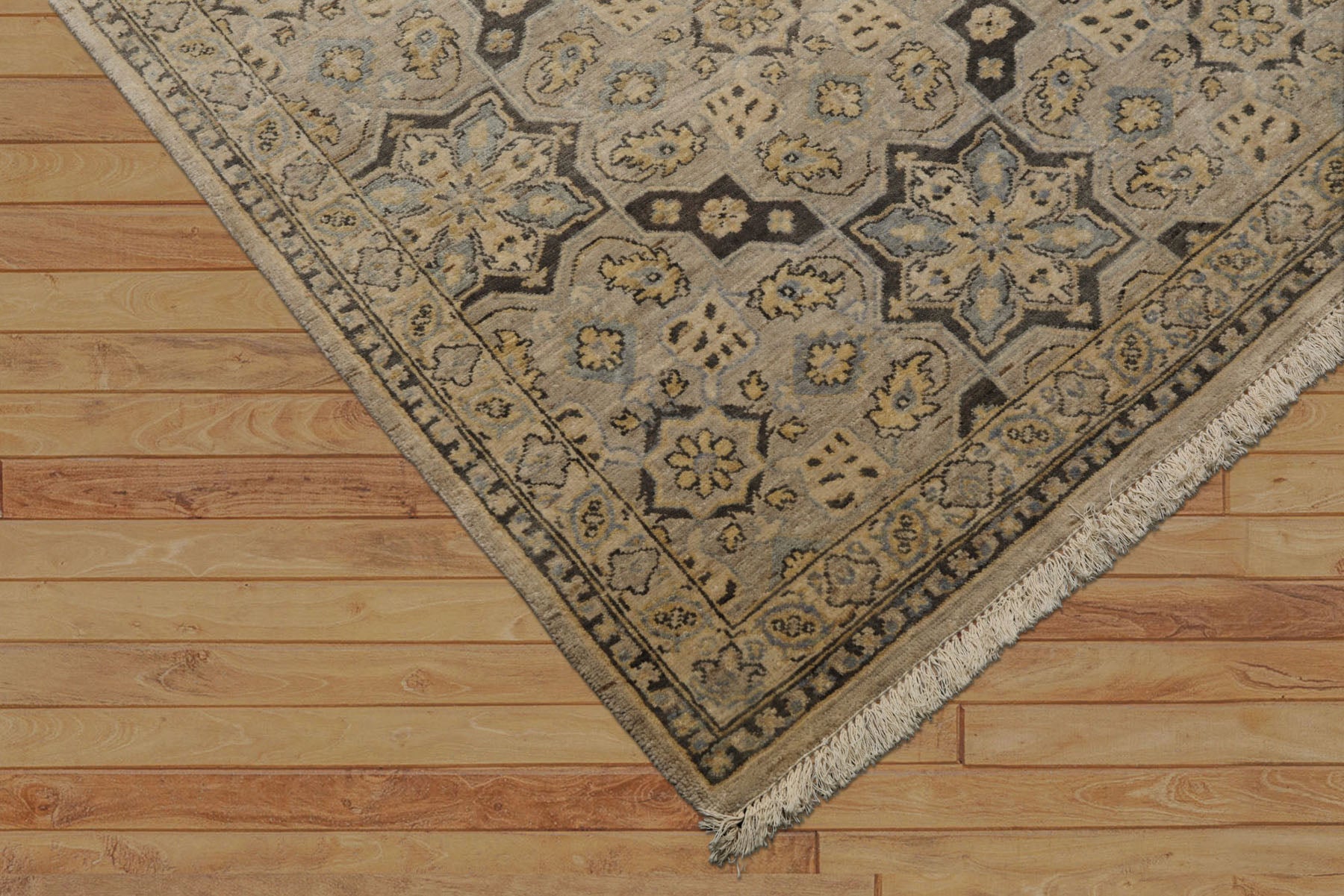 6x9 Beige, Taupe, Gray Color Hand Woven Fine Oushak Wool Traditional Oriental Rug