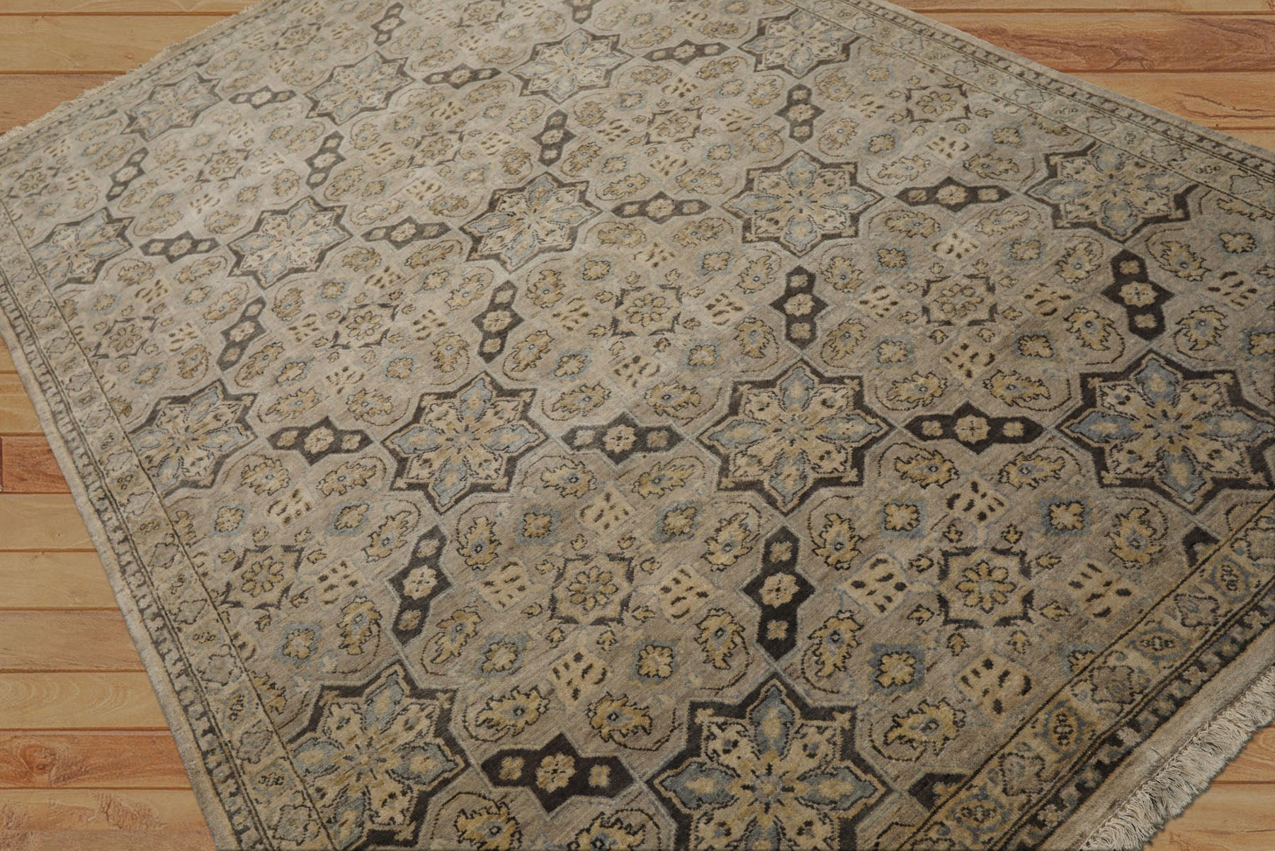 6x9 Beige, Taupe, Gray Color Hand Woven Fine Oushak Wool Traditional Oriental Rug