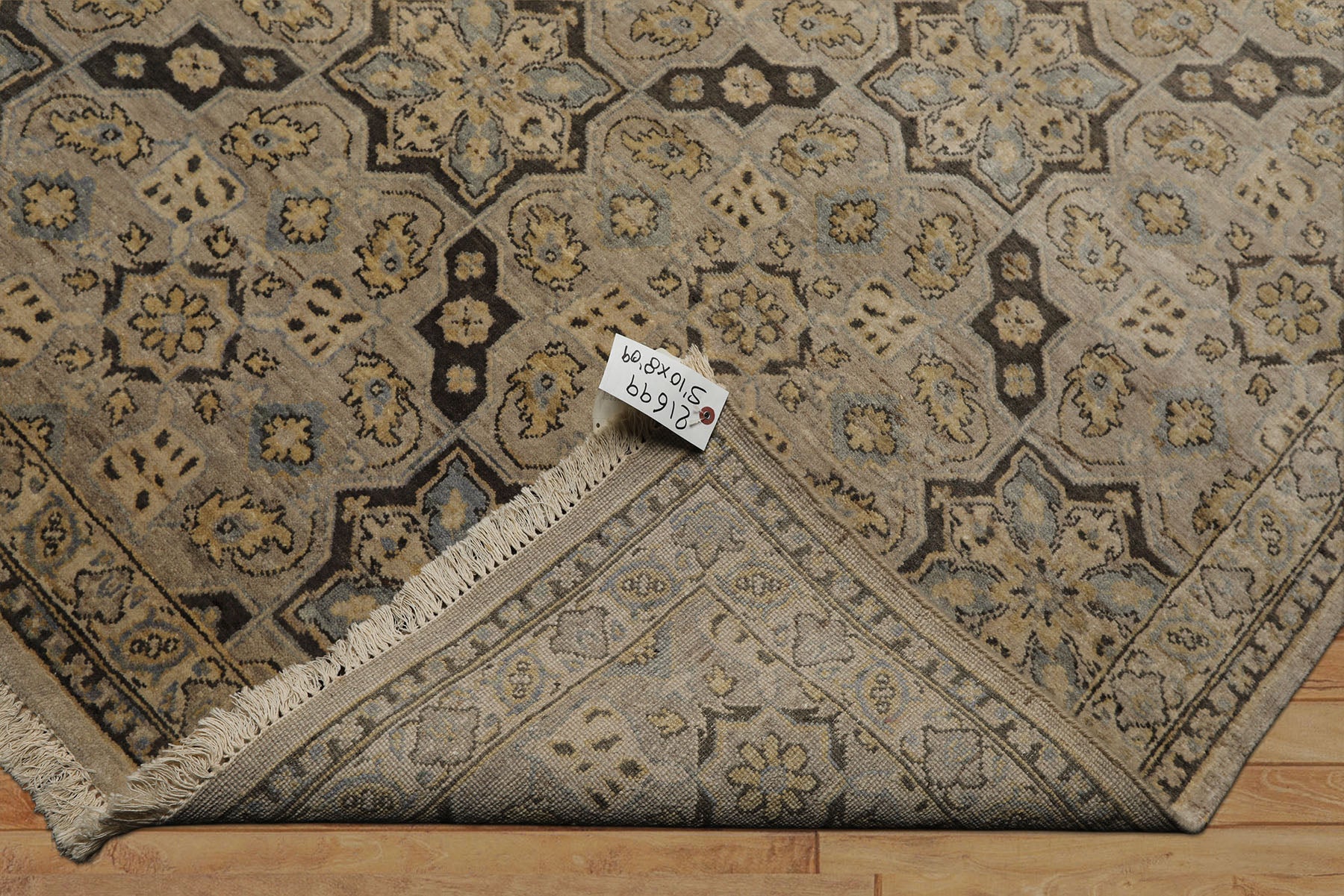 6x9 Beige, Taupe, Gray Color Hand Woven Fine Oushak Wool Traditional Oriental Rug