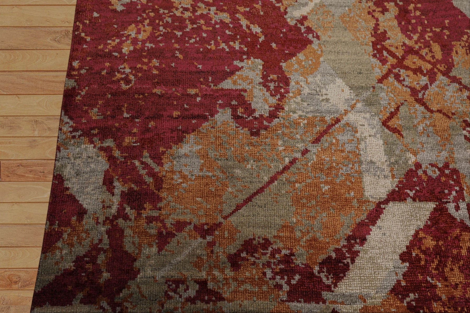 6x9 Plum, Red, Gray Color Hand Loomed Sherpa Bamboo Silk Modern Oriental Rug