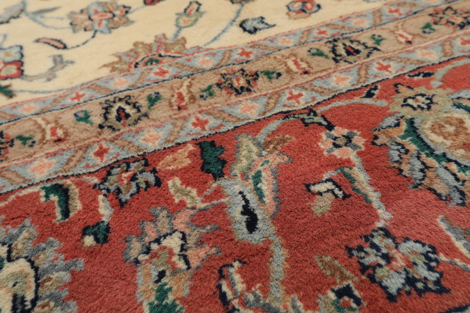 9x12 Ivory, Blush, Aqua Color Hand Knotted Agra Wool Traditional Oriental Rug