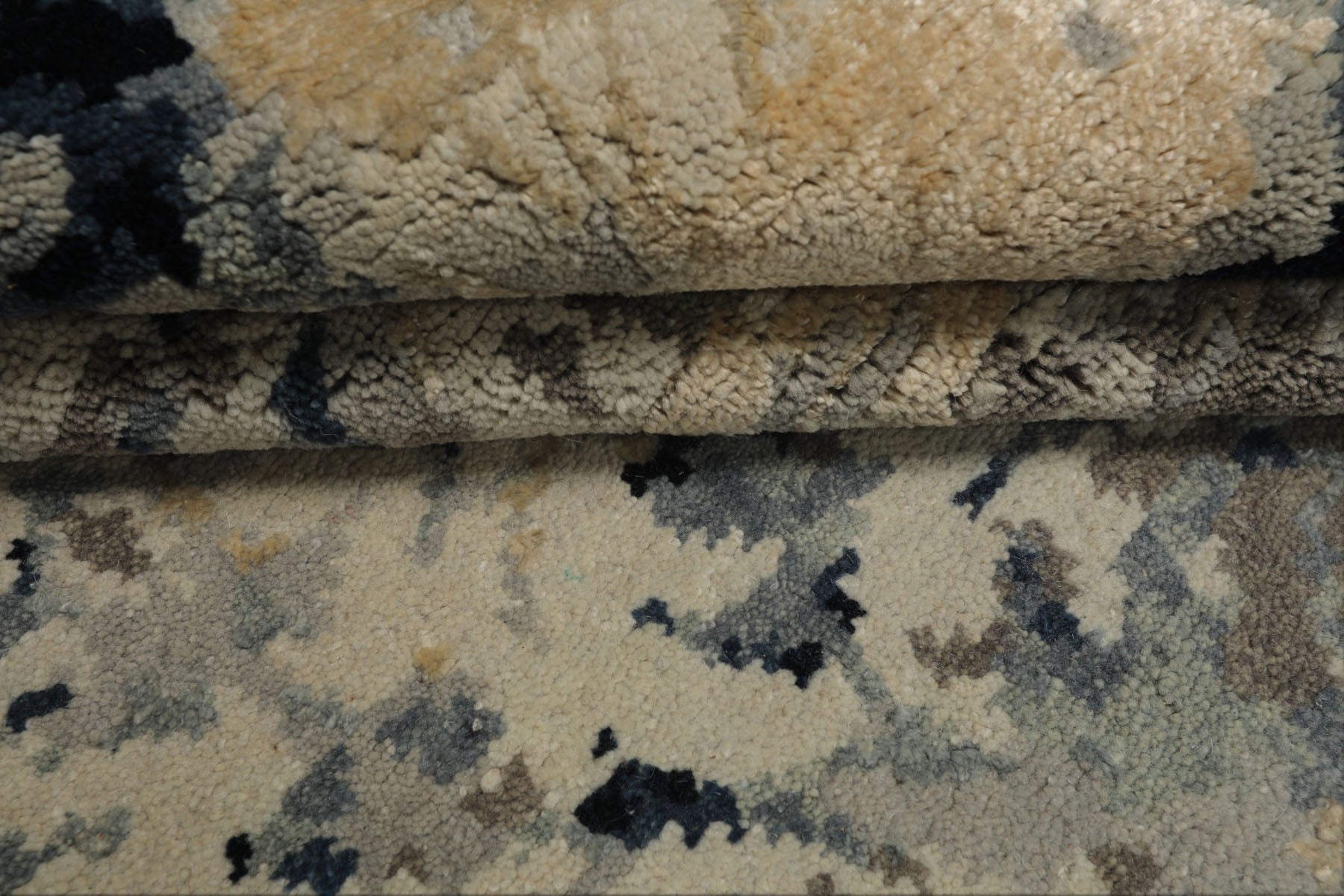 6x9 Gray, Beige, Blue Color Hand Knotted Sherpa Wool & Bamboo Silk Modern Oriental Rug
