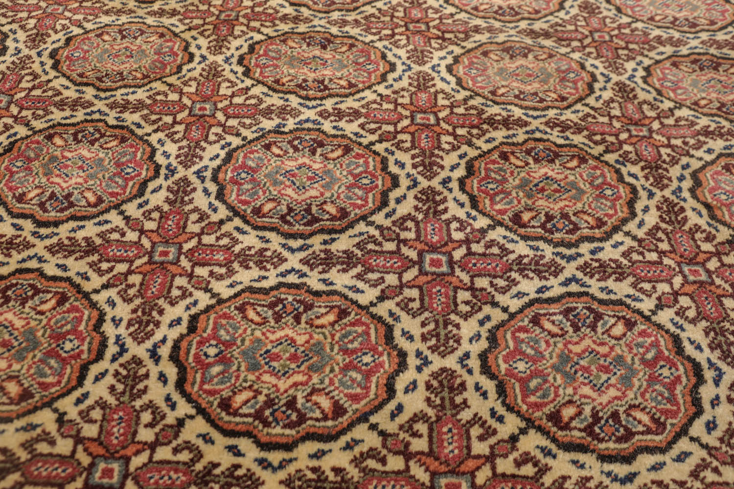 6x9 Beige, Rust, Chocolate Color Hand Knotted All-Over 100% Wool Traditional-Persian/Oriental Oriental Rug