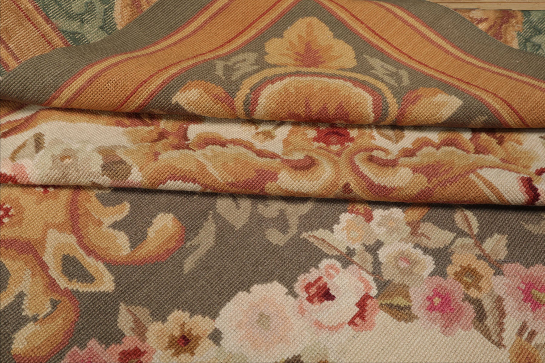 8x10 Ivory, Green, Gold Color Hand Woven Aubusson Needlepoint  Wool Traditional Oriental Rug