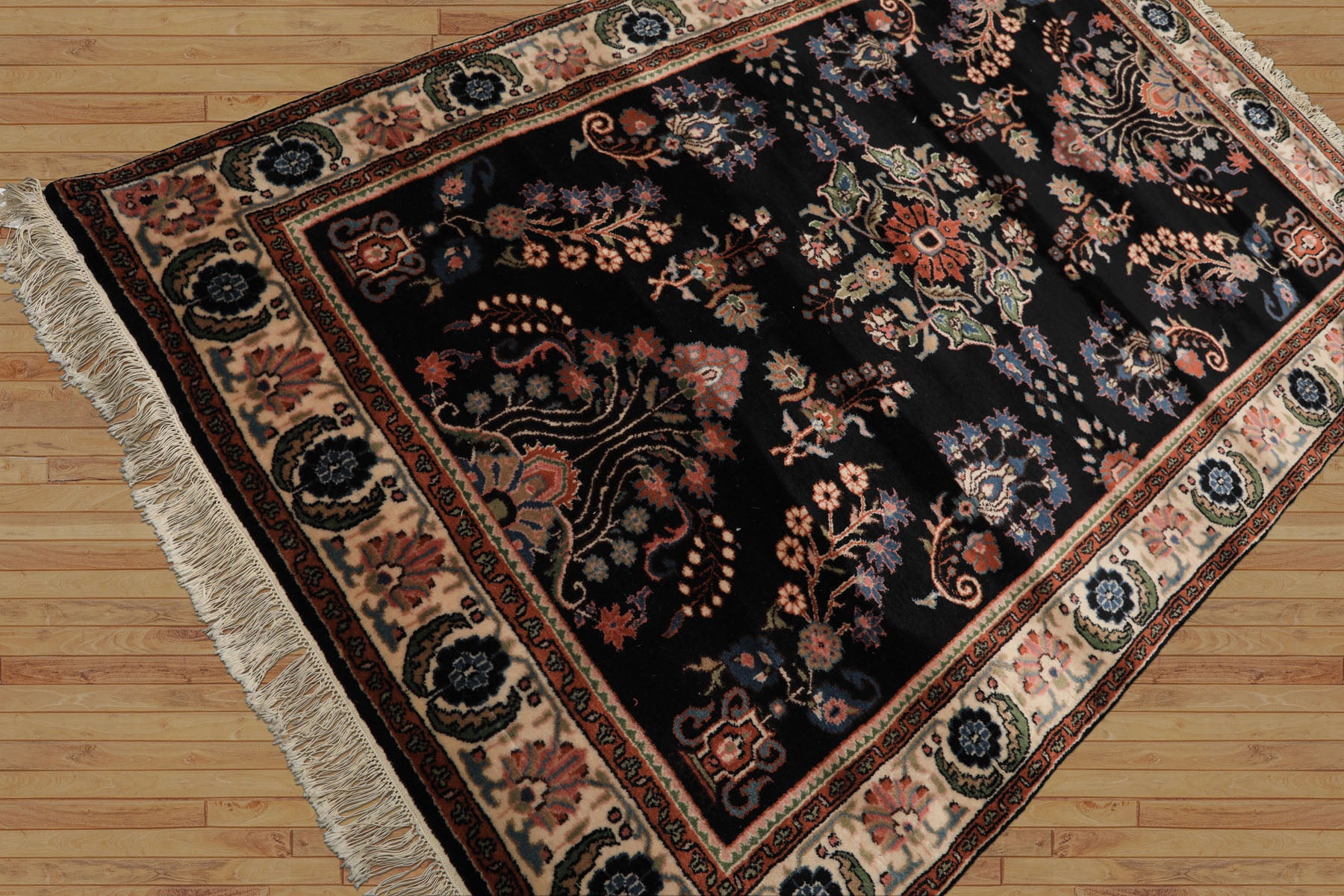 4x6 Black, Ivory, Sage Color Hand Knotted Indo Sarouk New Zealand Wool Traditional Oriental Rug