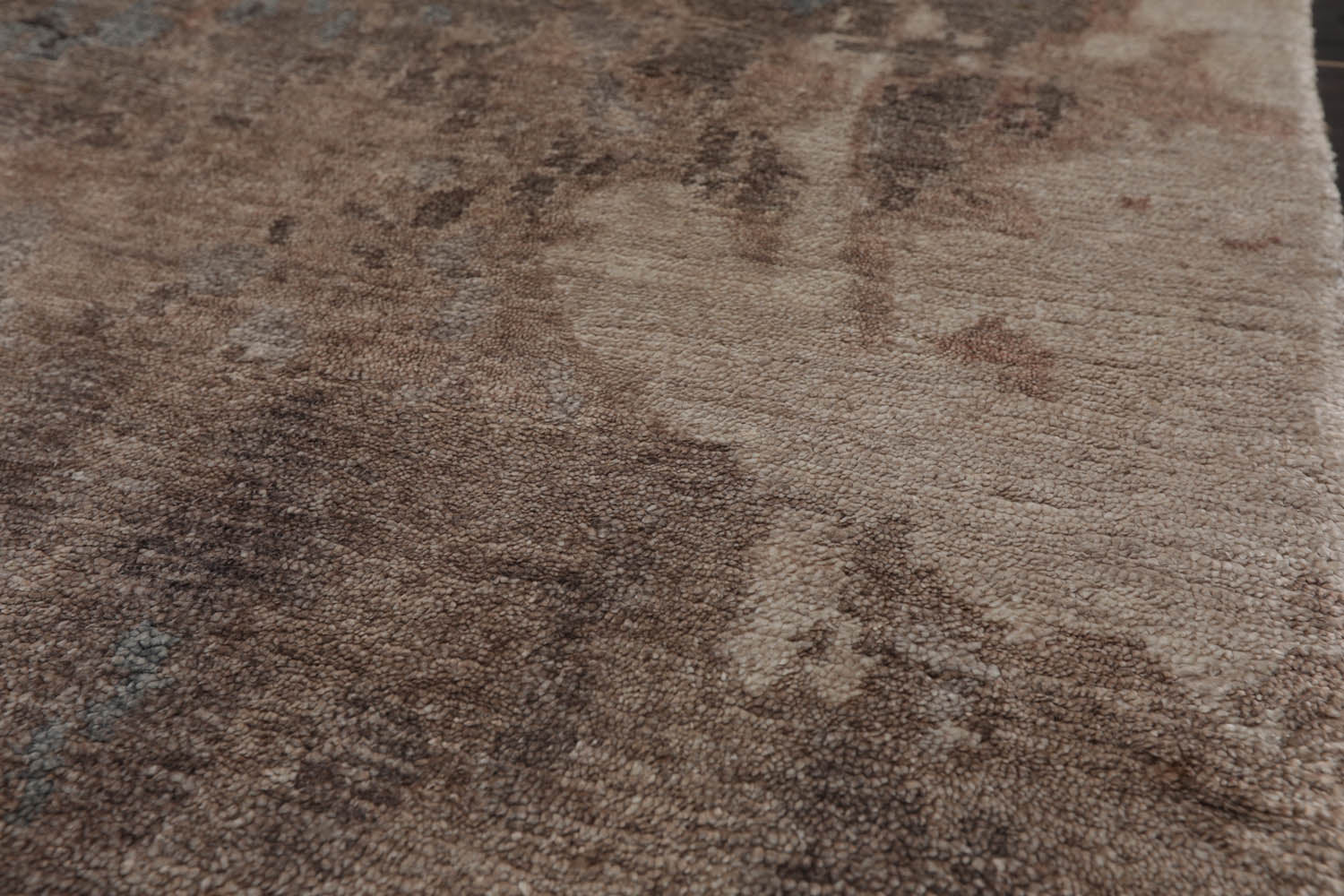 2x3 Gray, Taupe, Brown Color Hand Knotted All-Over Wool & Silk Transitional Oriental Rug