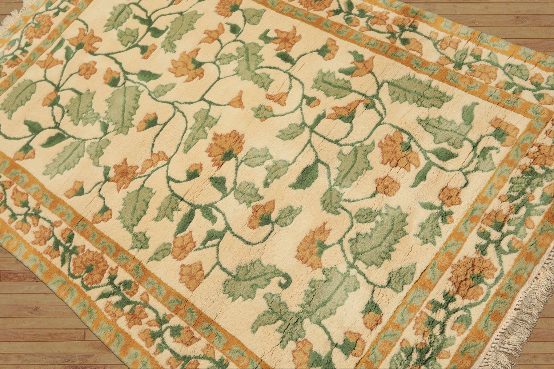 4x6 Ivory, Gold, Green Color Hand Knotted French Aubusson savonnerie Wool Traditional Oriental Rug