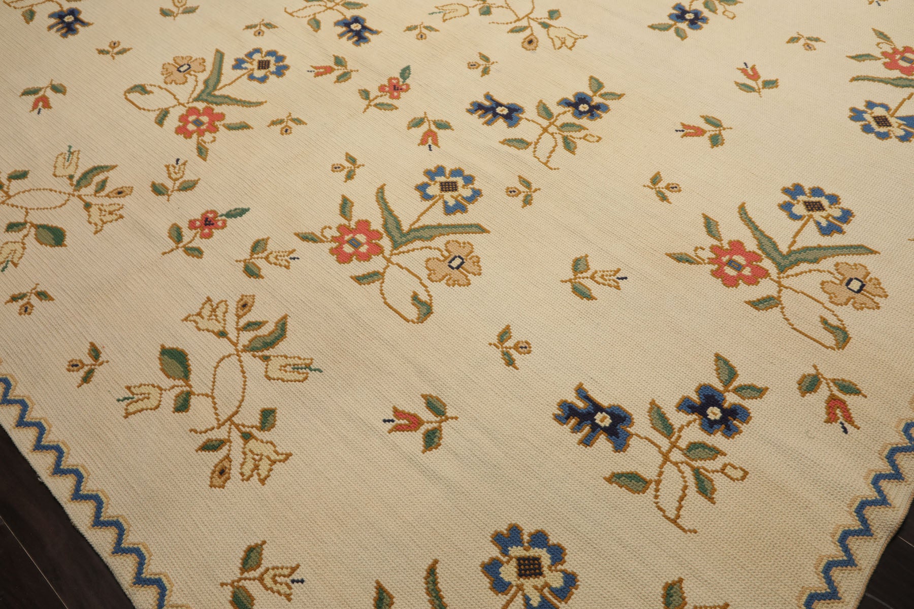 8x10 Ivory, Blue, Green Color Hand Woven Portugese Needlepoint Wool Traditional Oriental Rug