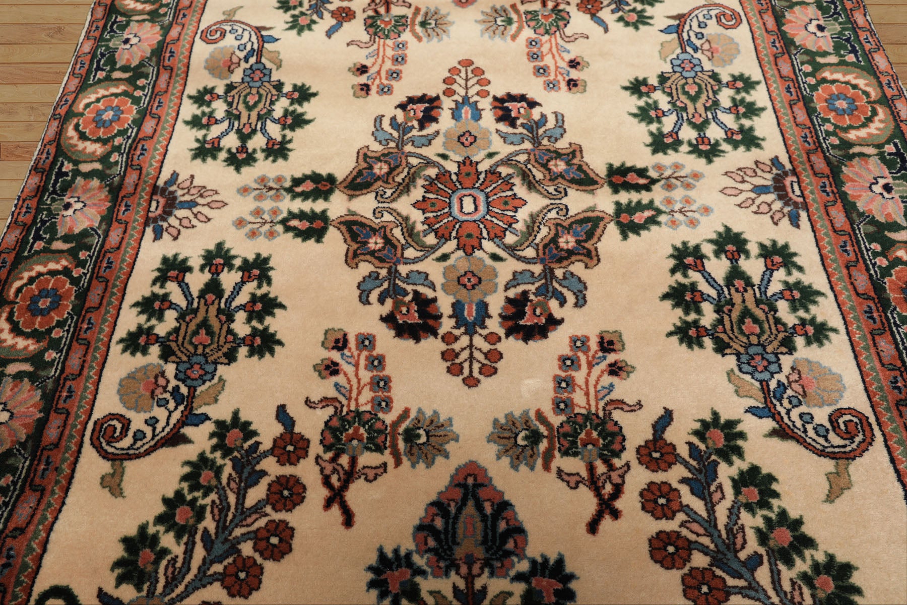 4x6 Ivory, Green, Rose Color Hand Knotted Indo Sarouk New Zealand Wool Traditional Oriental Rug