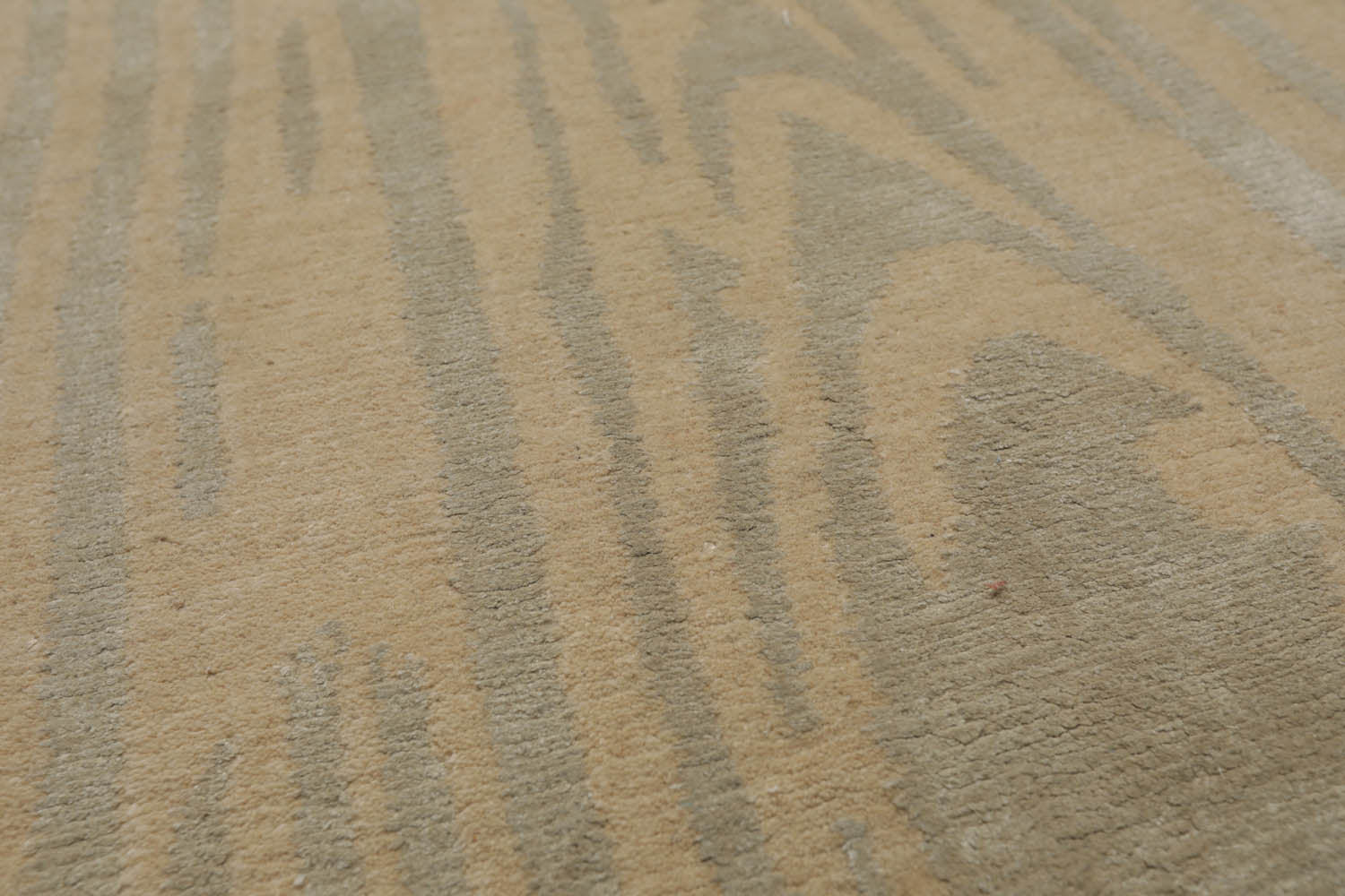 2x3 Beige, Gray, Color Hand Knotted All-Over Wool & Silk Modern Oriental Rug