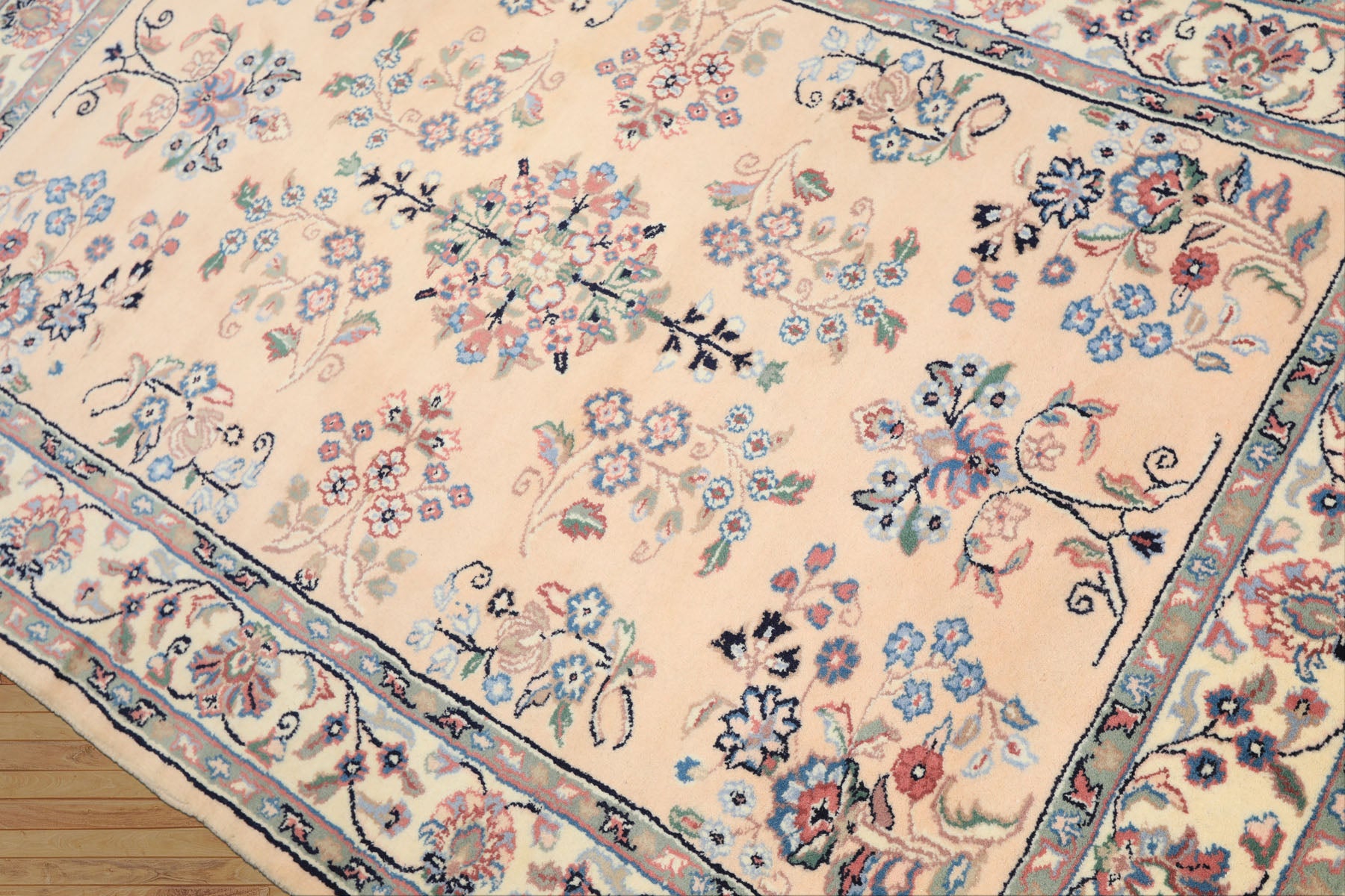 4x6 Blush, Ivory, Black Color Hand Knotted Indo Sarouk Wool Traditional Oriental Rug
