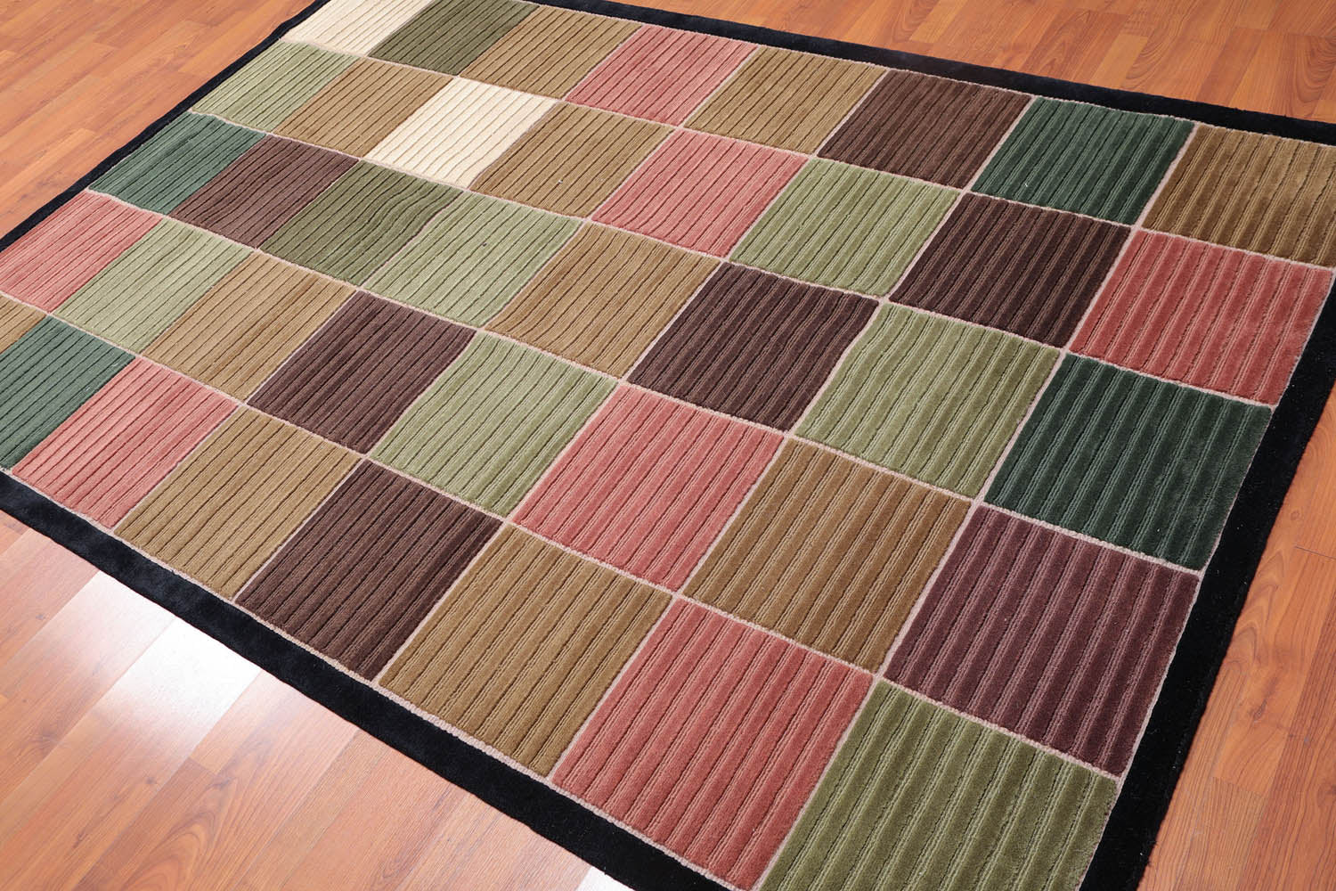 5x7 Black, Chocolate, Green Color Hand Knotted Checked 100% Wool Traditional Oriental Rug