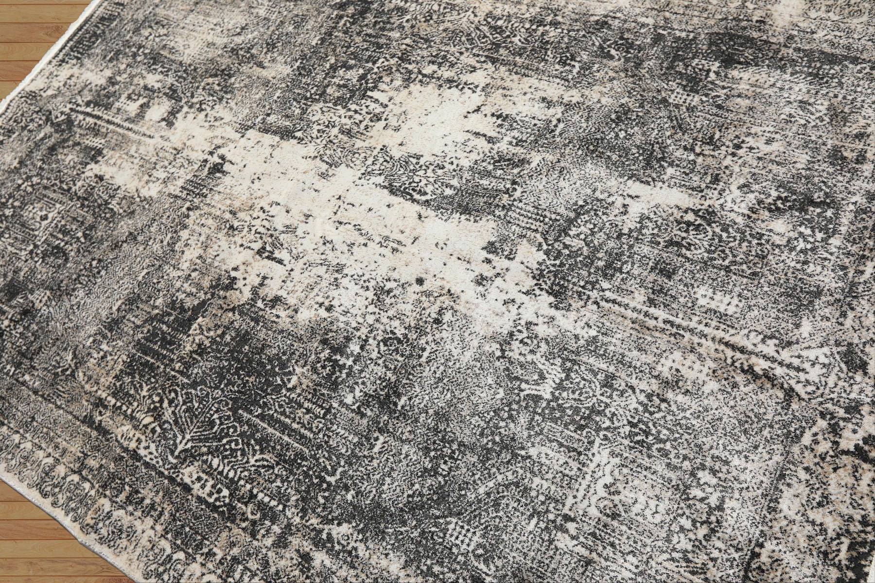 5x7 Cream, Charcoal, Color Machine Made  100% Bamboo Silk Modern & Contemporary Oriental Rug