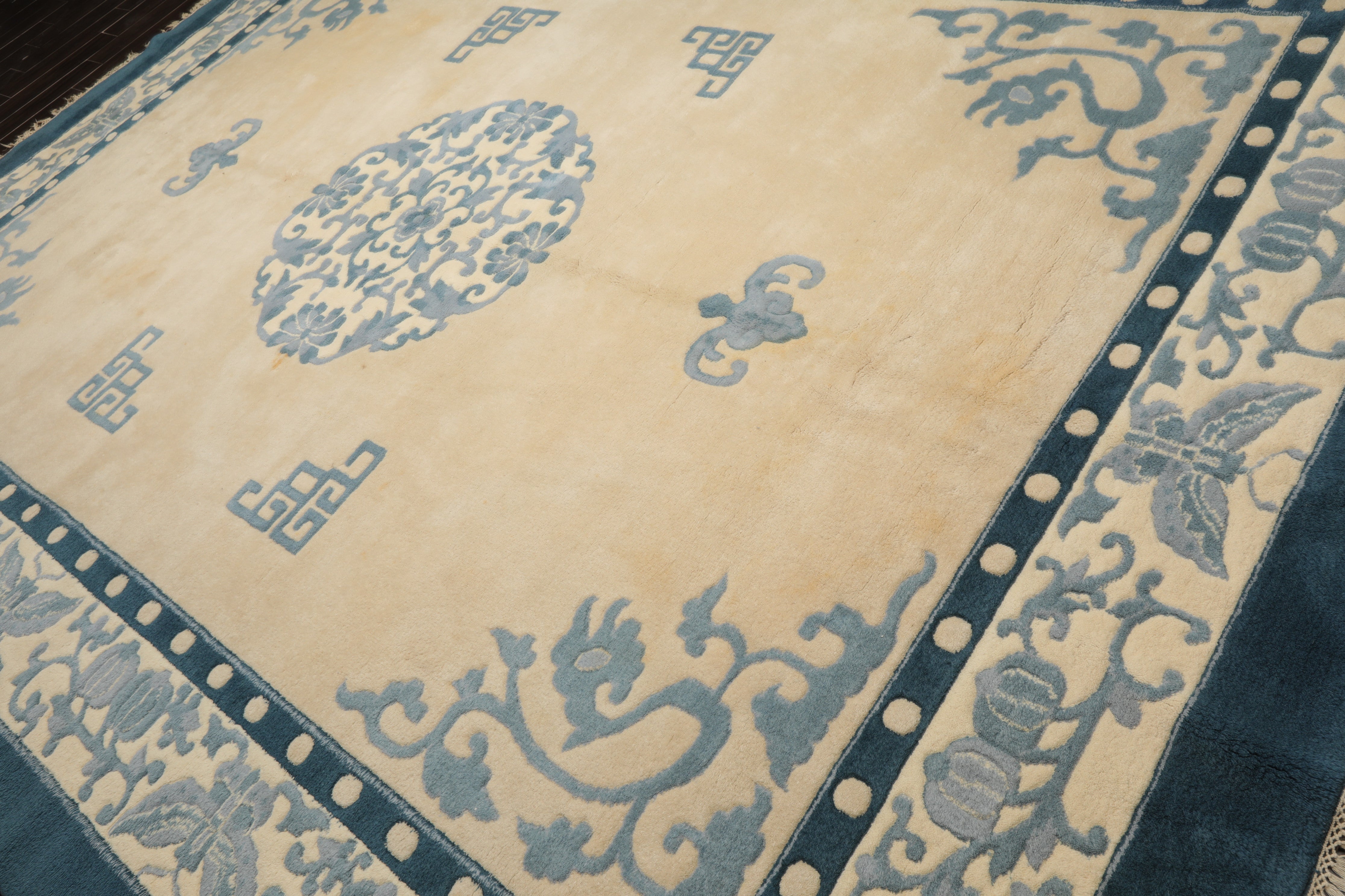 10x14 Ivory, Blue, Color Hand Knotted Medallion Wool Traditional Oriental Rug