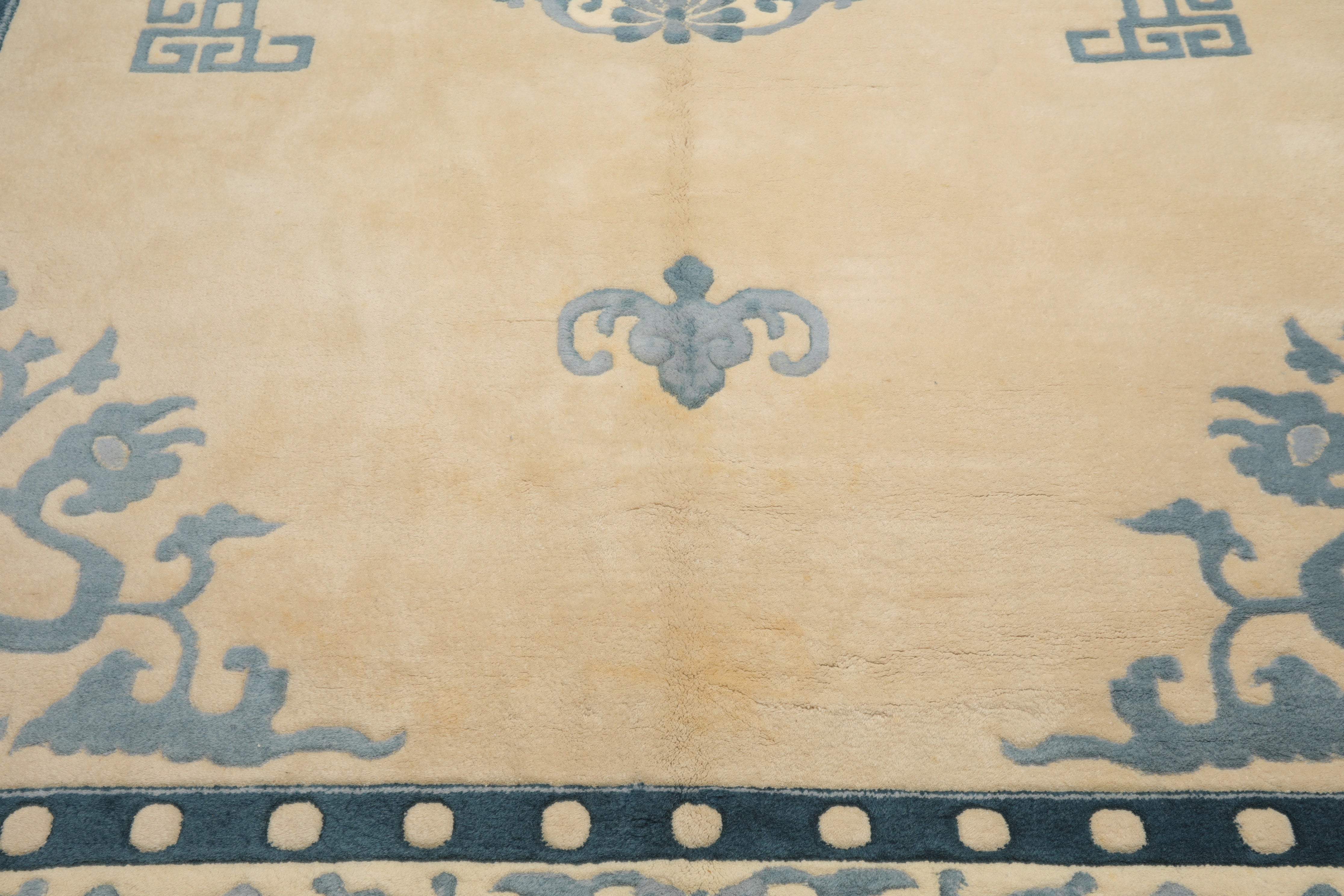 10x14 Ivory, Blue, Color Hand Knotted Medallion Wool Traditional Oriental Rug
